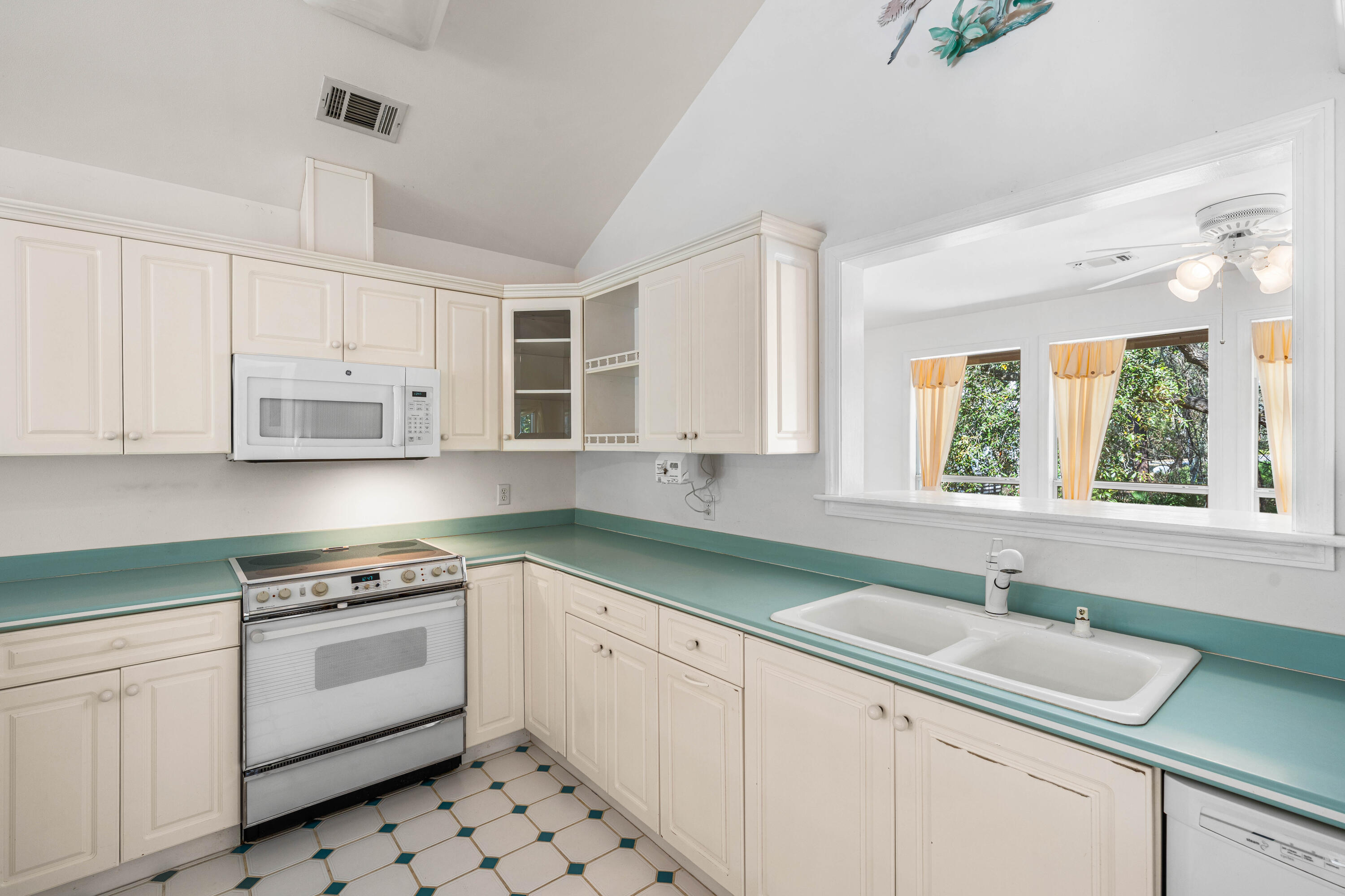 BEACH HIGHLAND 1ST ADD - Residential