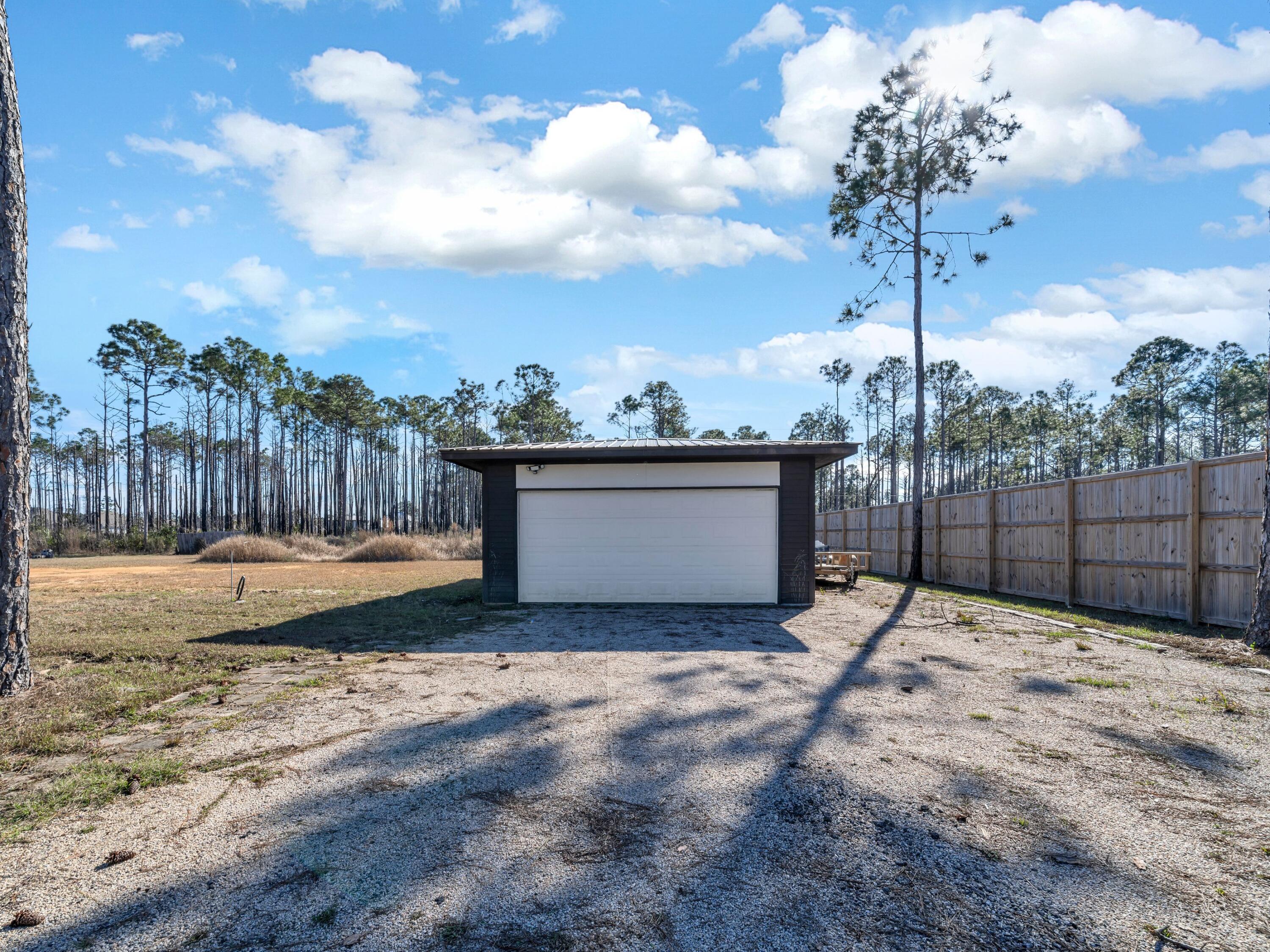 THOMPSON PLANTATION - Land