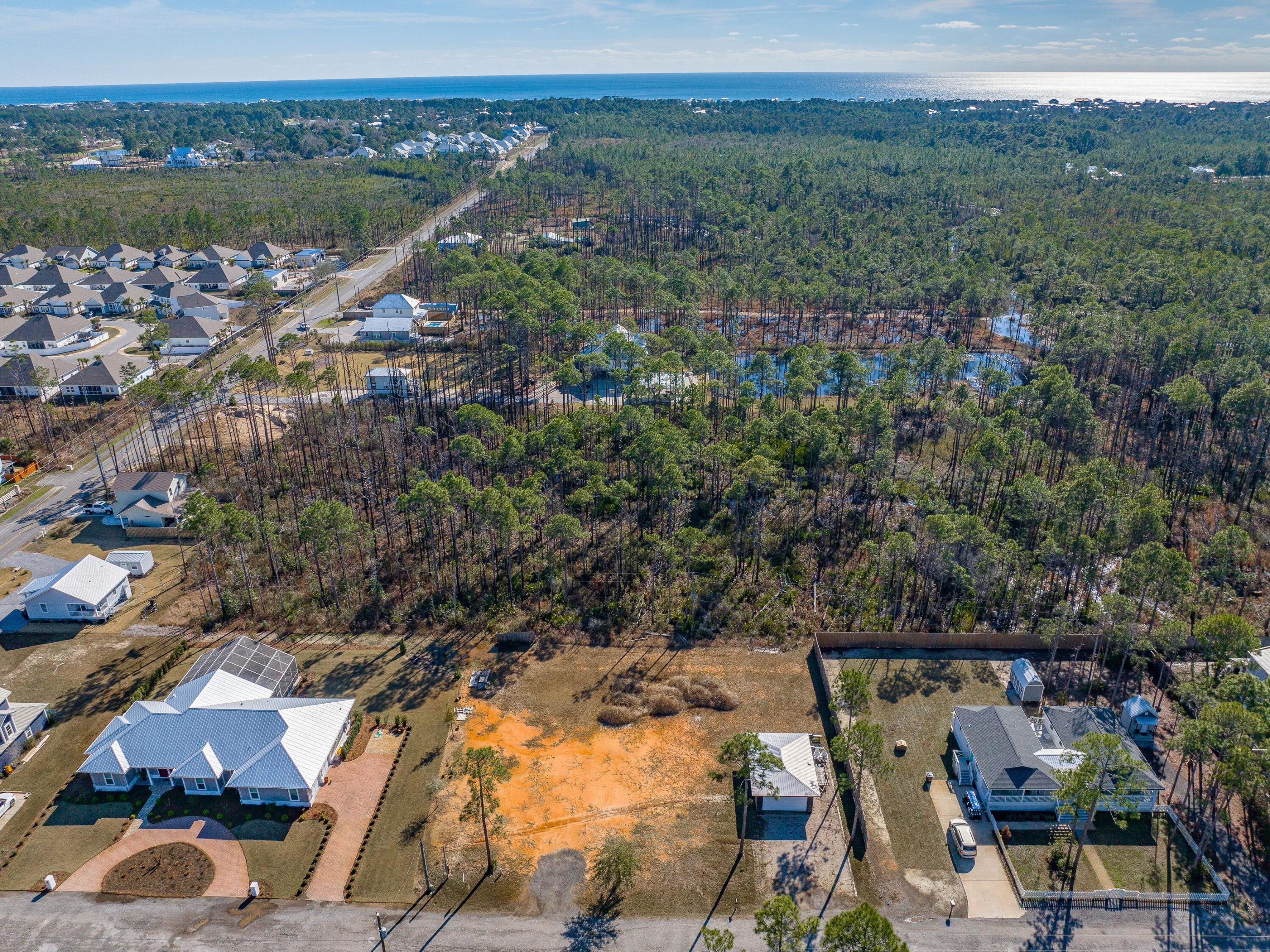 THOMPSON PLANTATION - Land