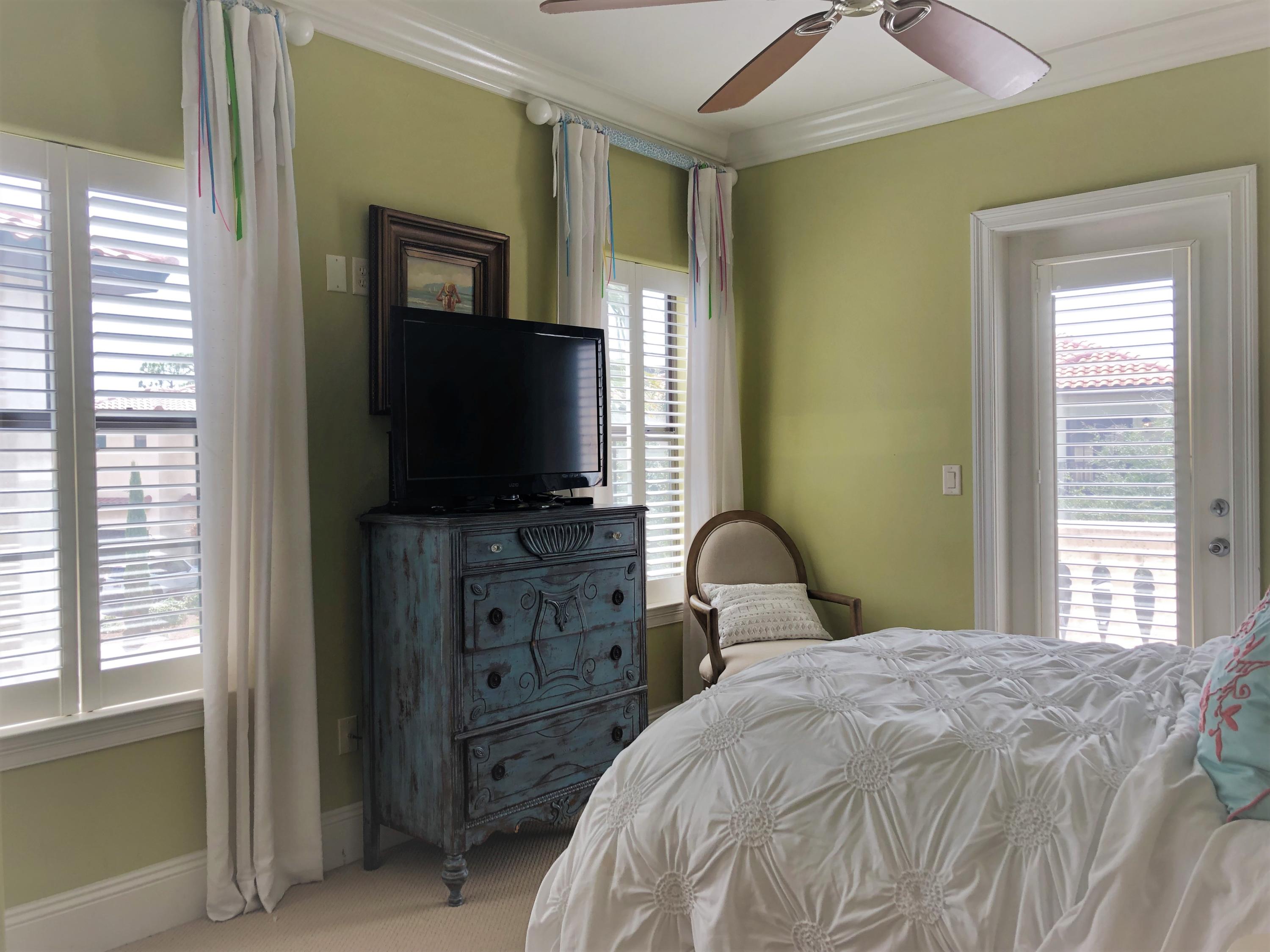 VILLA LAGO - Residential