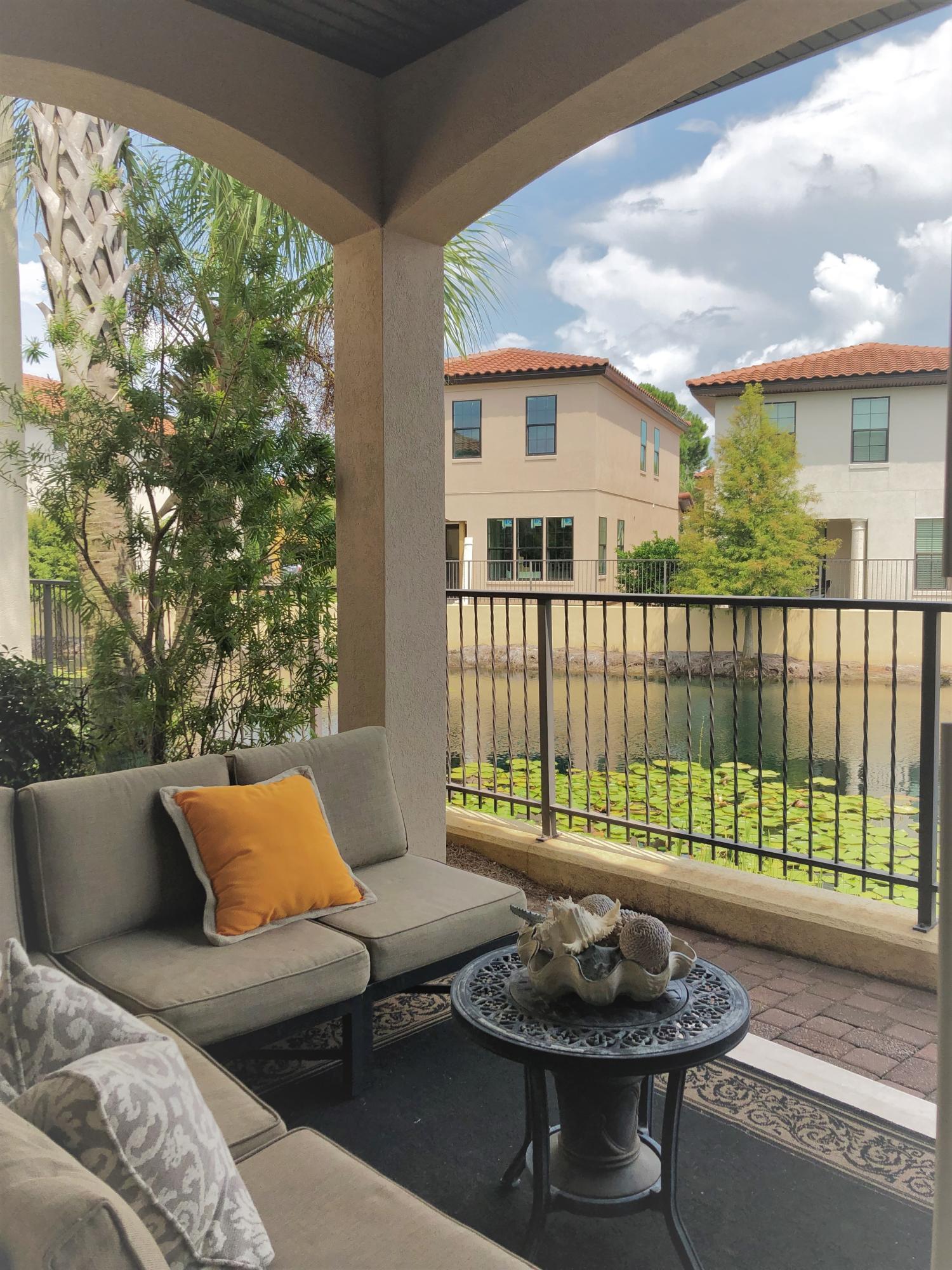 VILLA LAGO - Residential