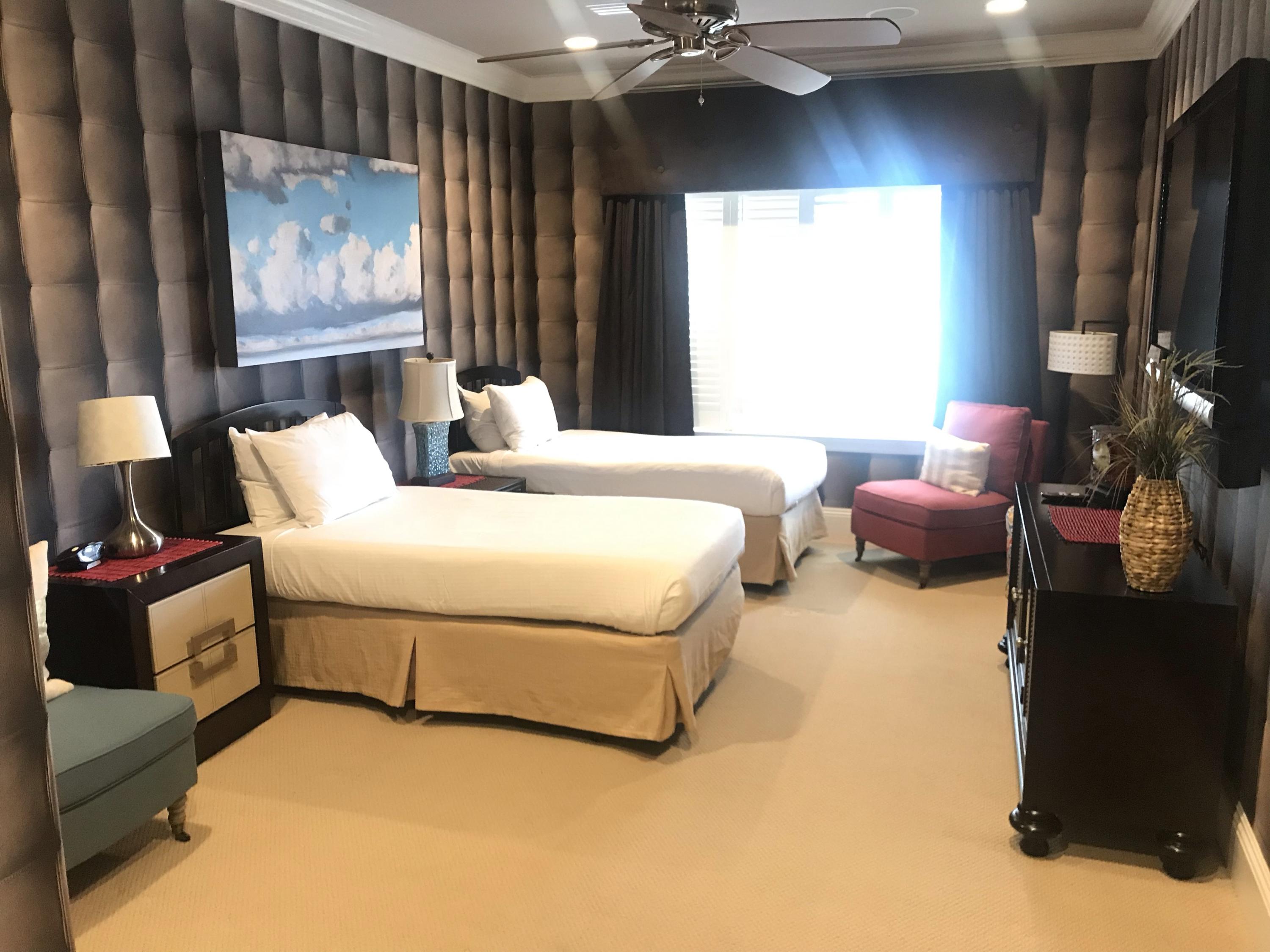 VILLA LAGO - Residential