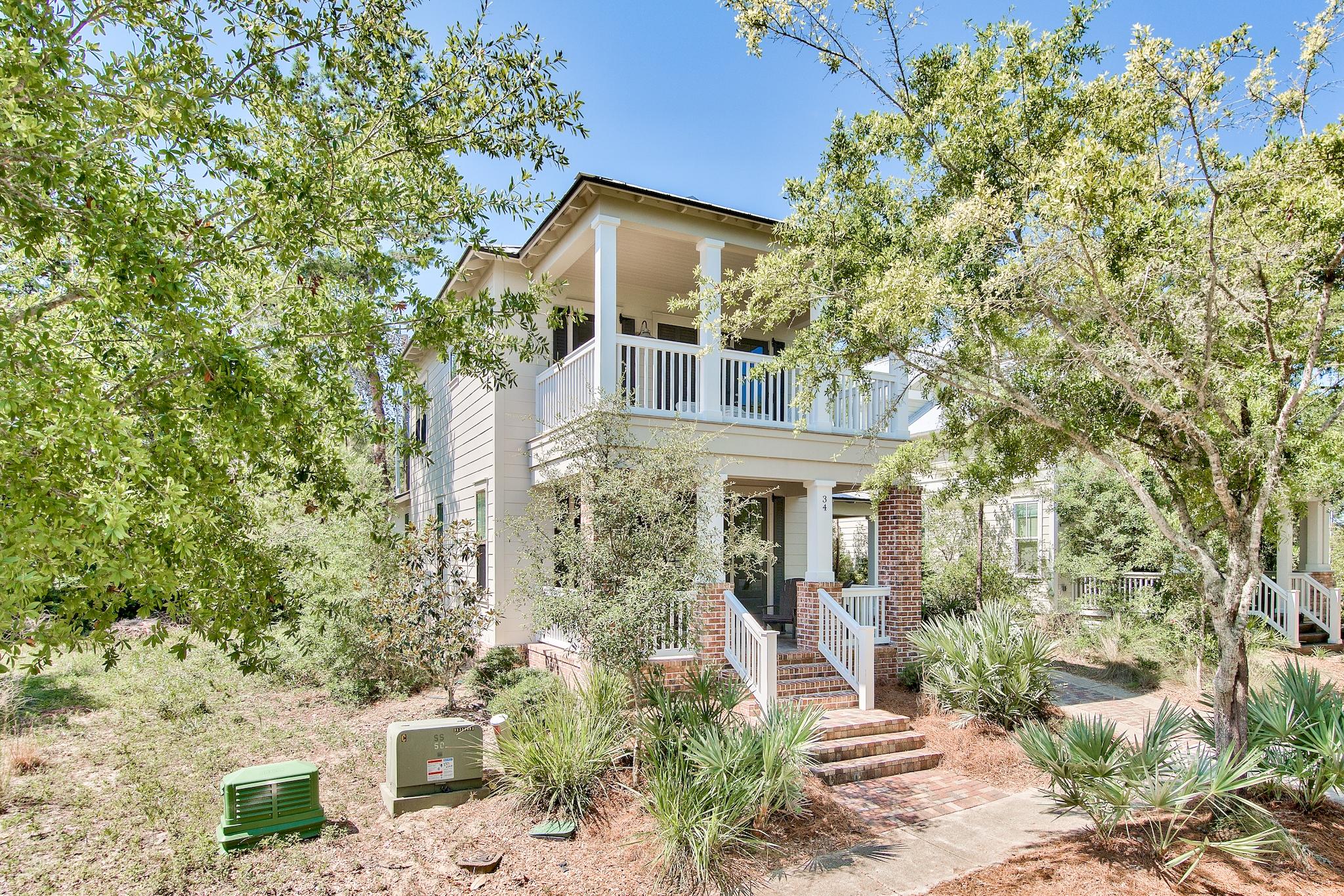 FOREST LAKES - Residential
