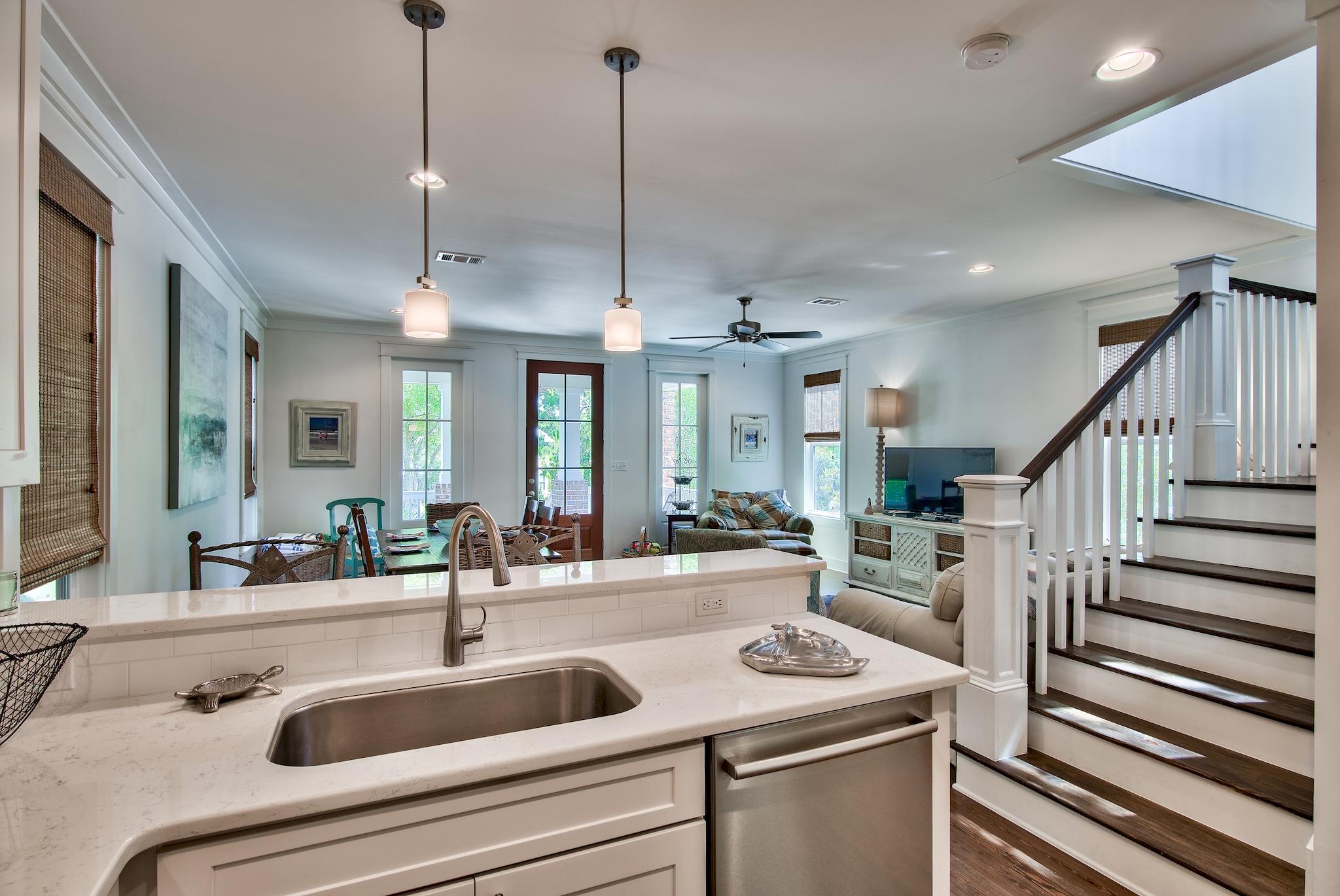FOREST LAKES - Residential