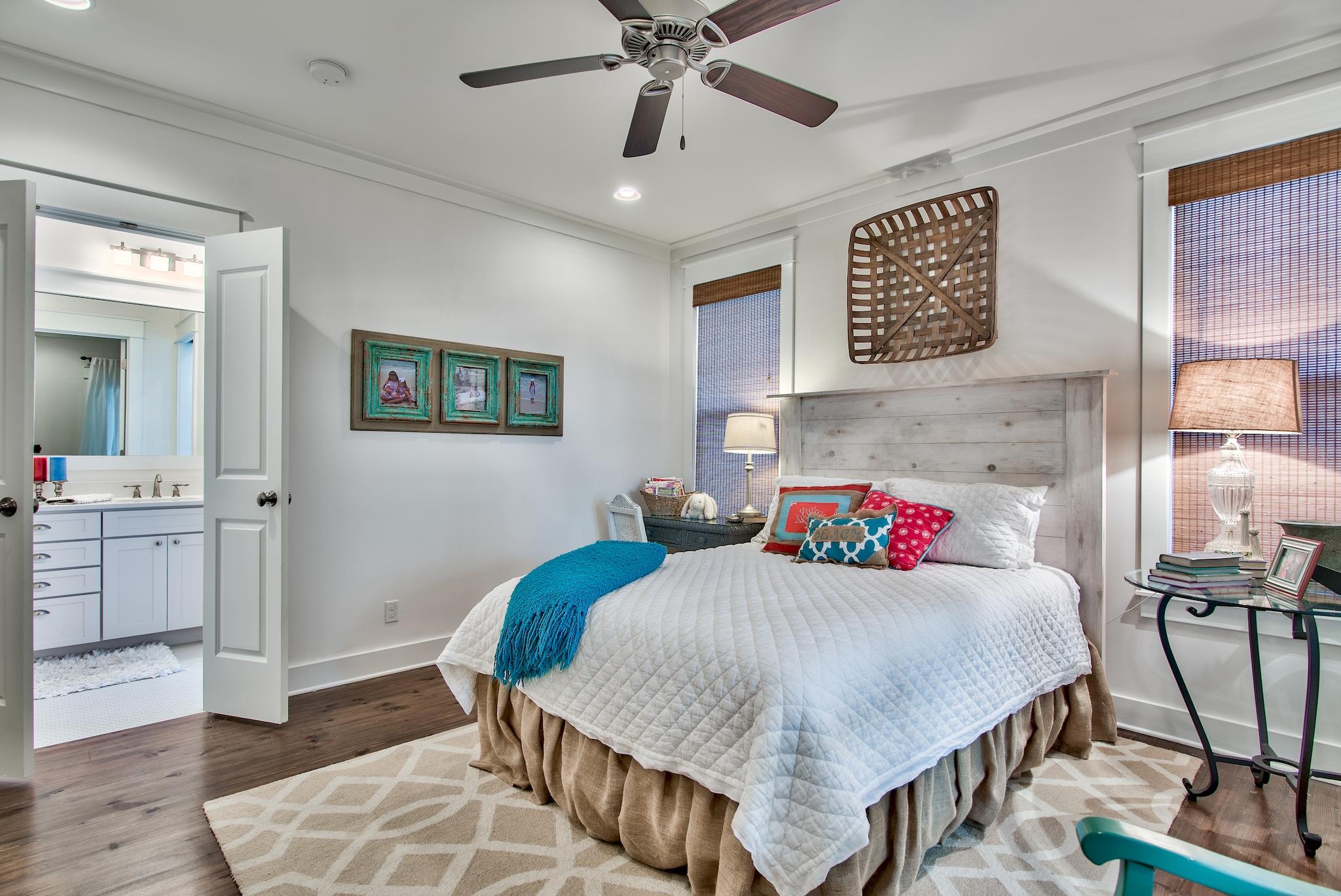 FOREST LAKES - Residential