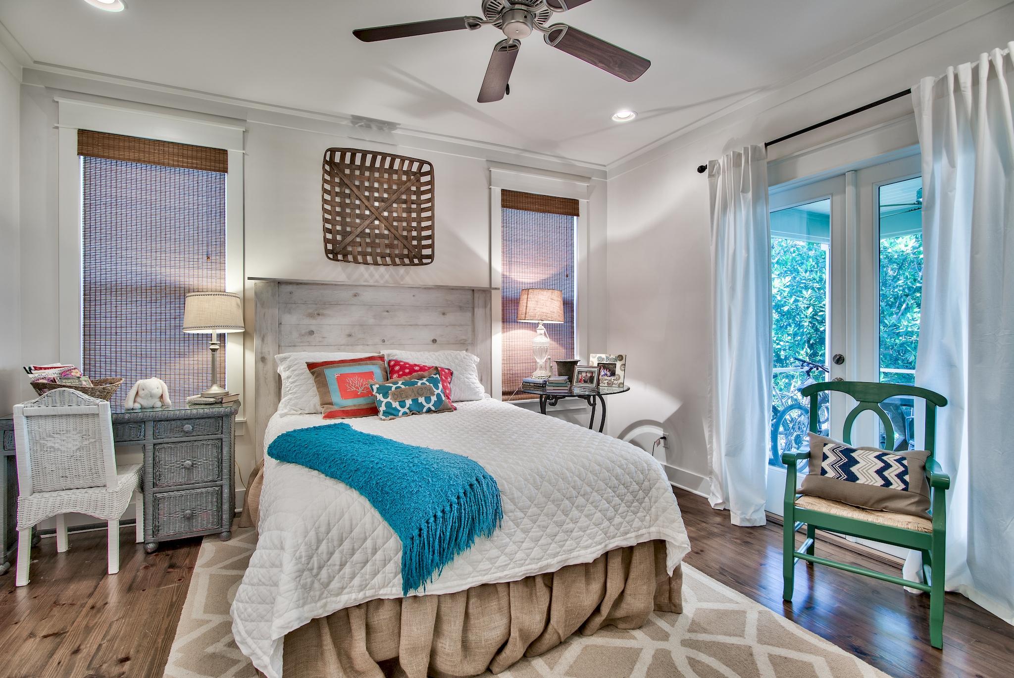 FOREST LAKES - Residential
