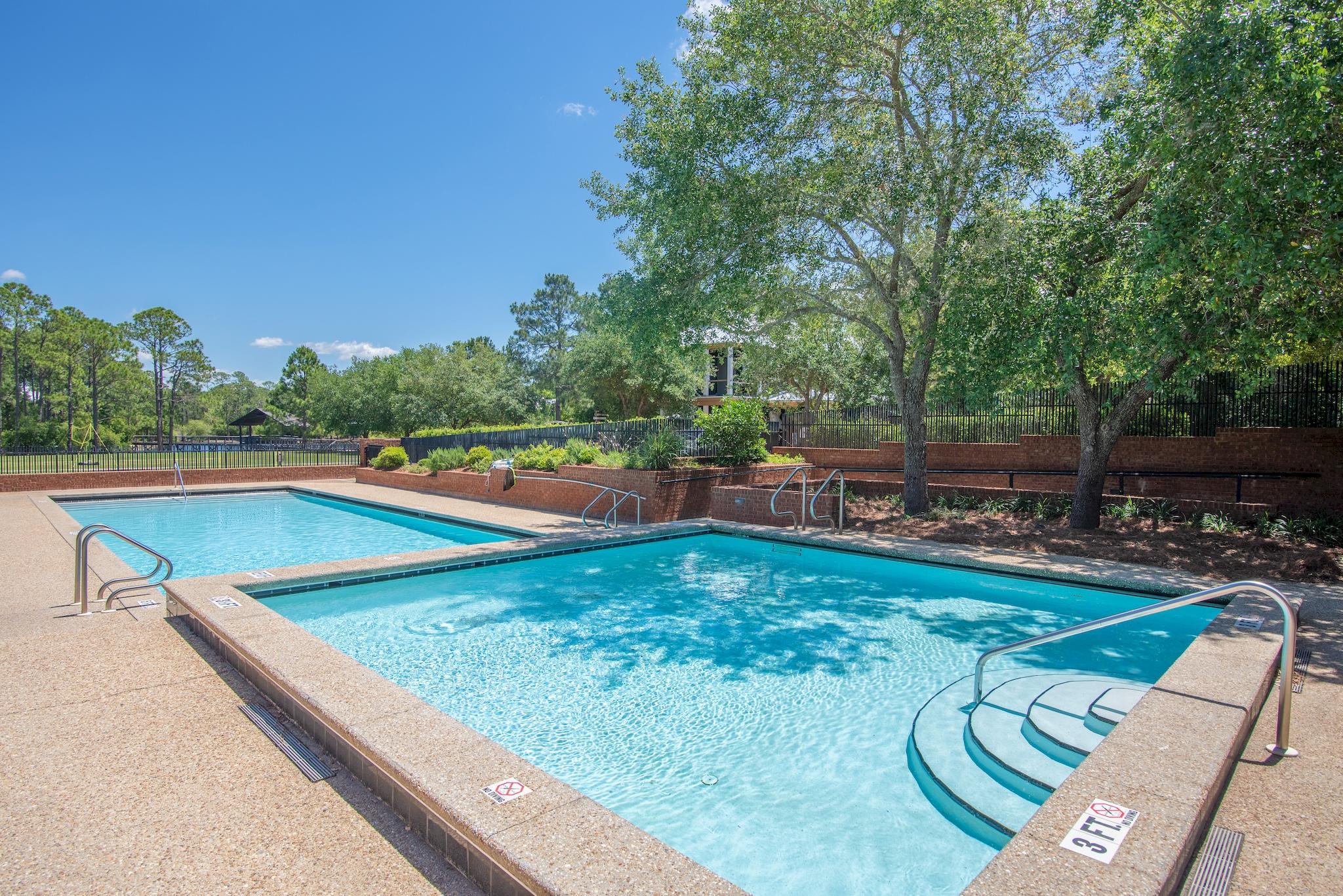FOREST LAKES - Residential