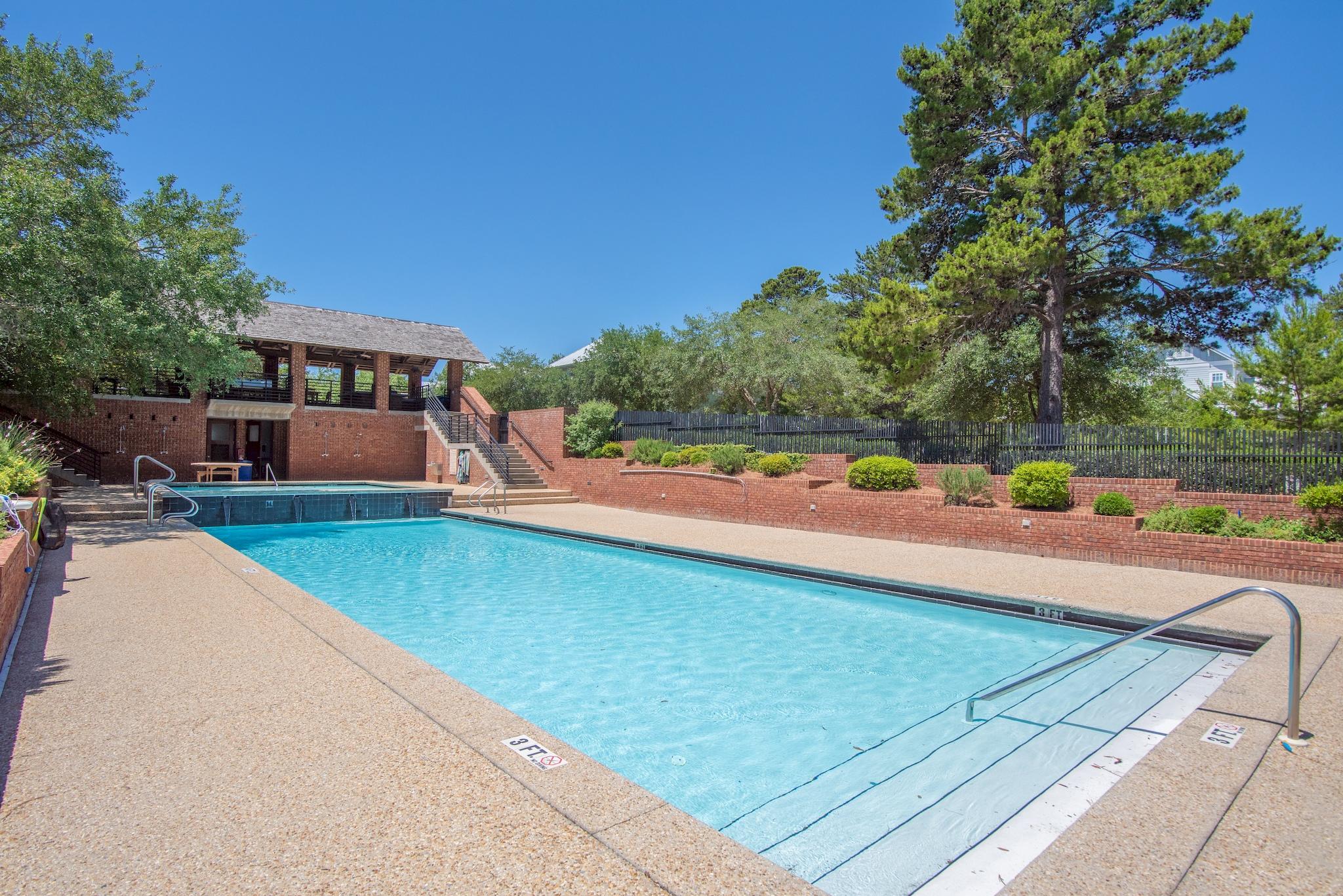 FOREST LAKES - Residential