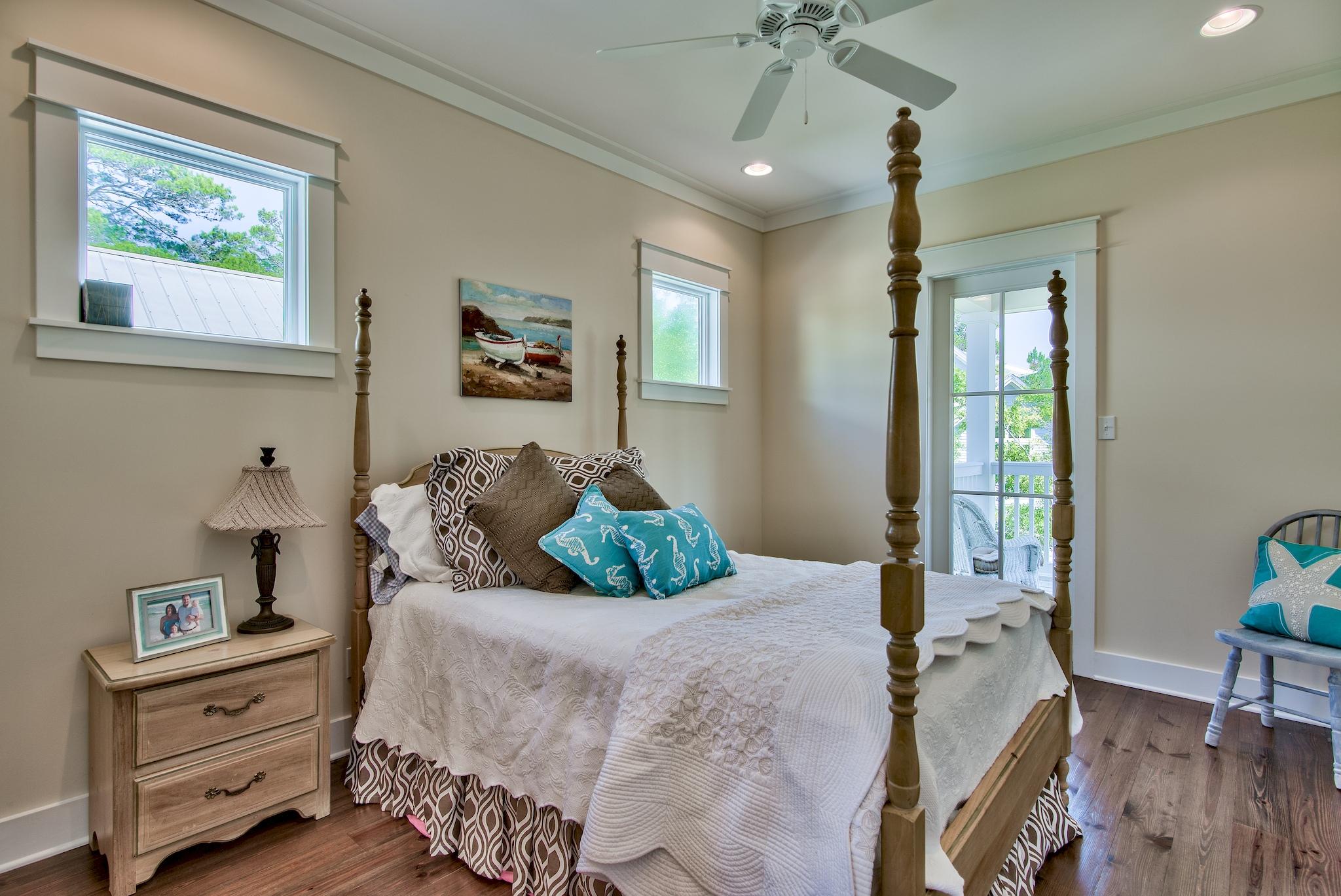 FOREST LAKES - Residential