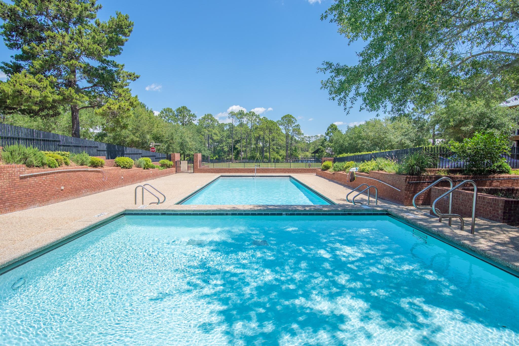 FOREST LAKES - Residential