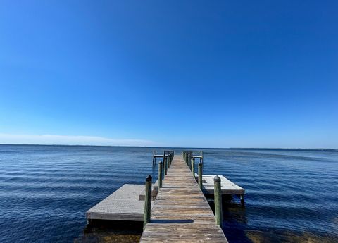 A home in Niceville