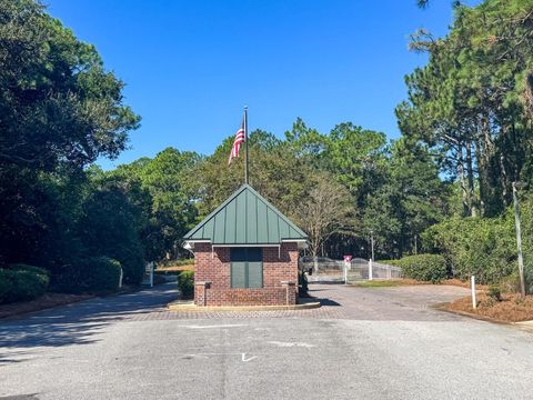 A home in Niceville