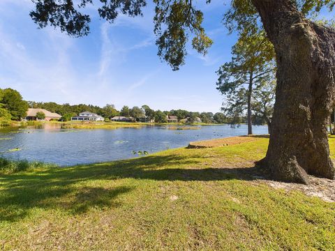 A home in Niceville