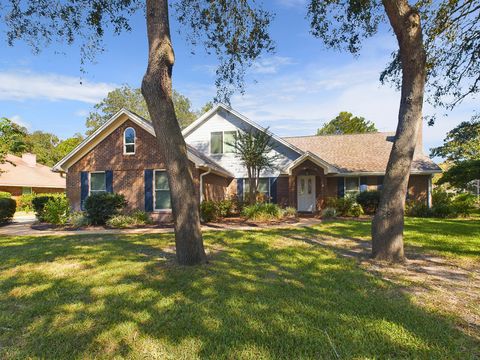 A home in Niceville