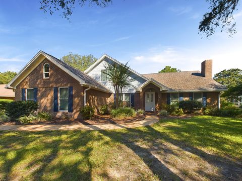 A home in Niceville