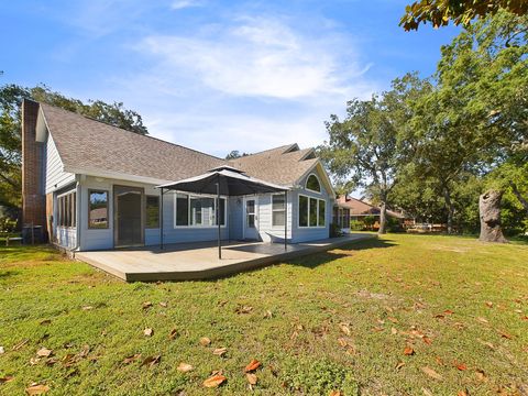 A home in Niceville