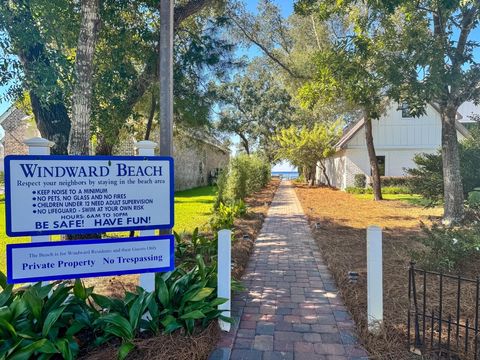 A home in Niceville