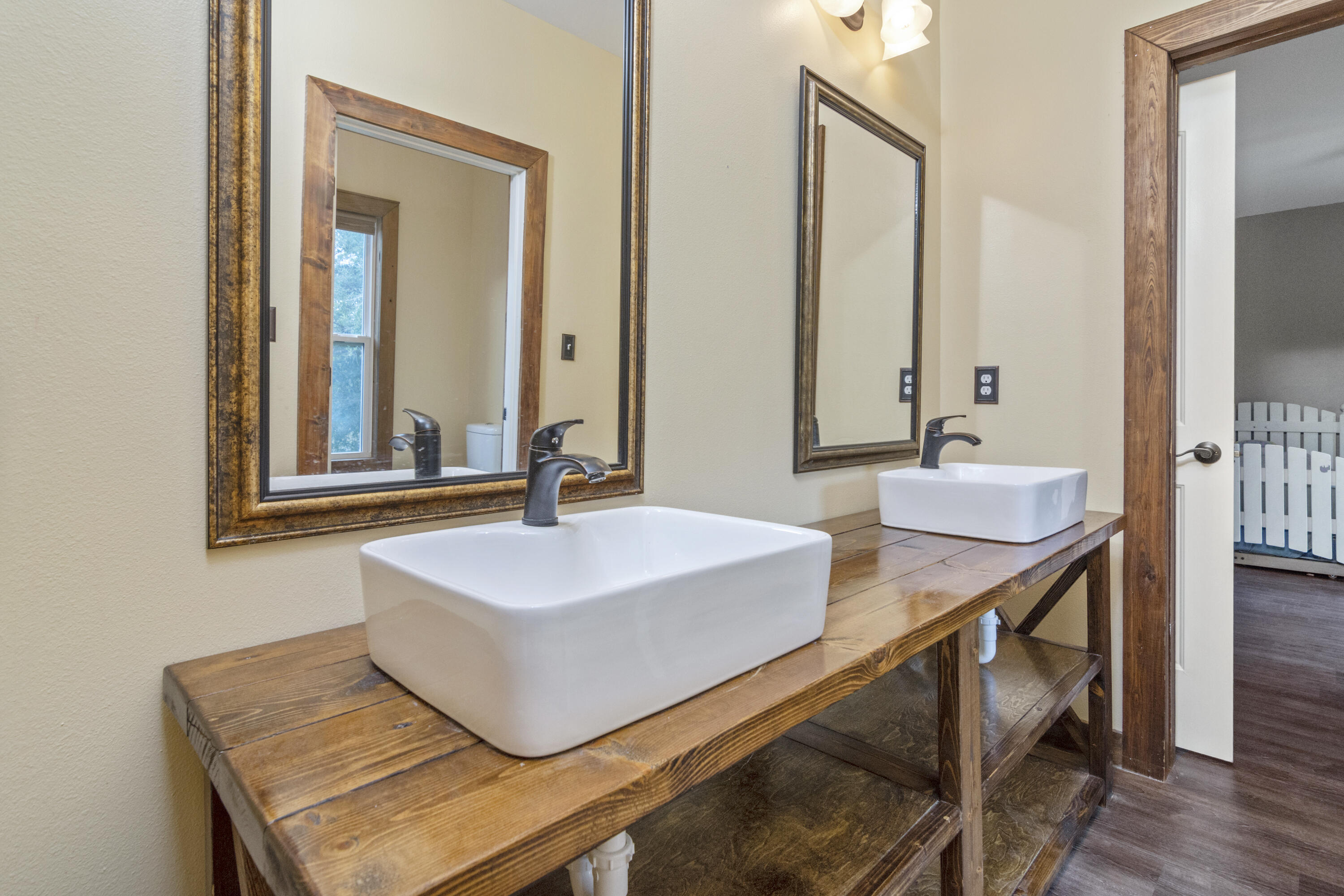 HIDDEN SPRINGS - Residential