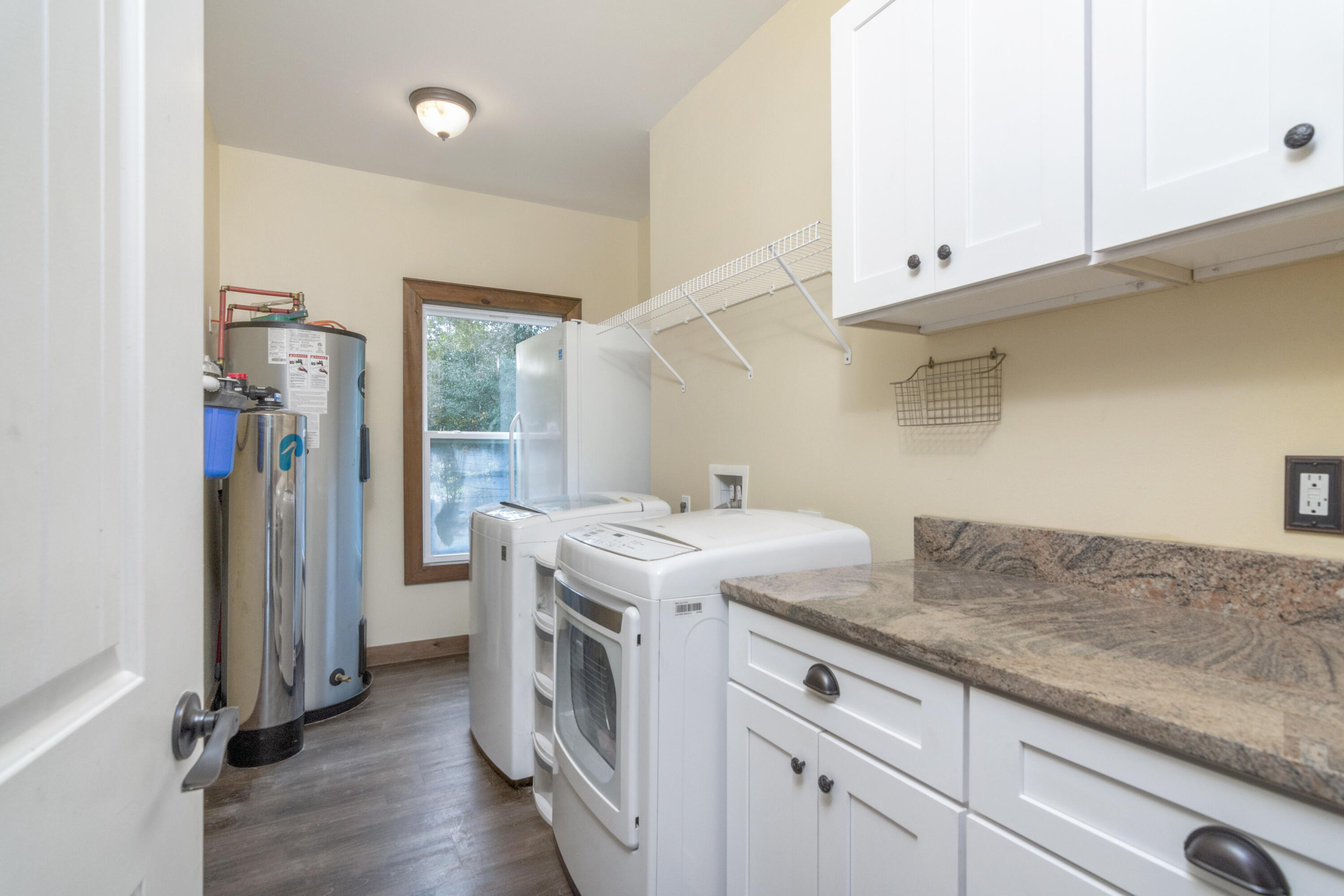 HIDDEN SPRINGS - Residential