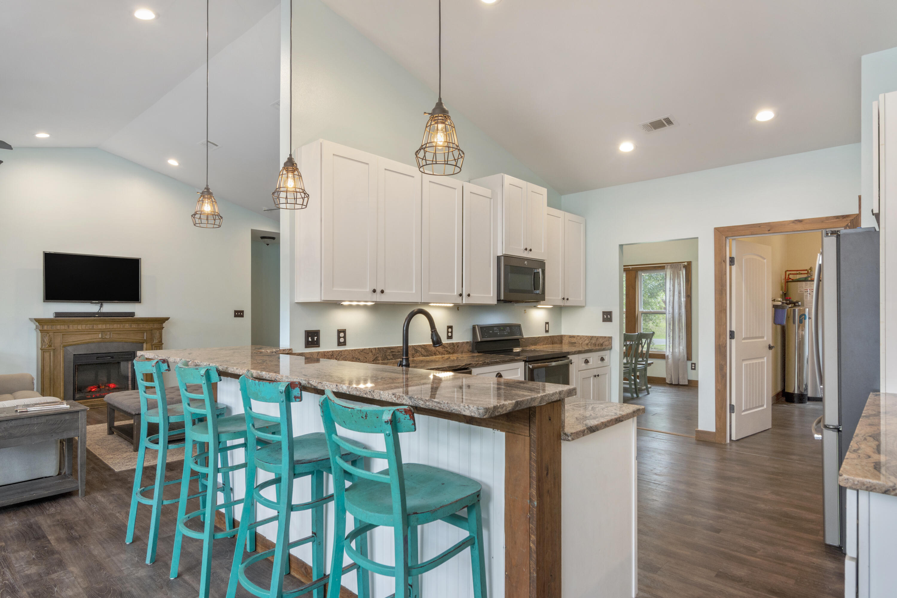 HIDDEN SPRINGS - Residential