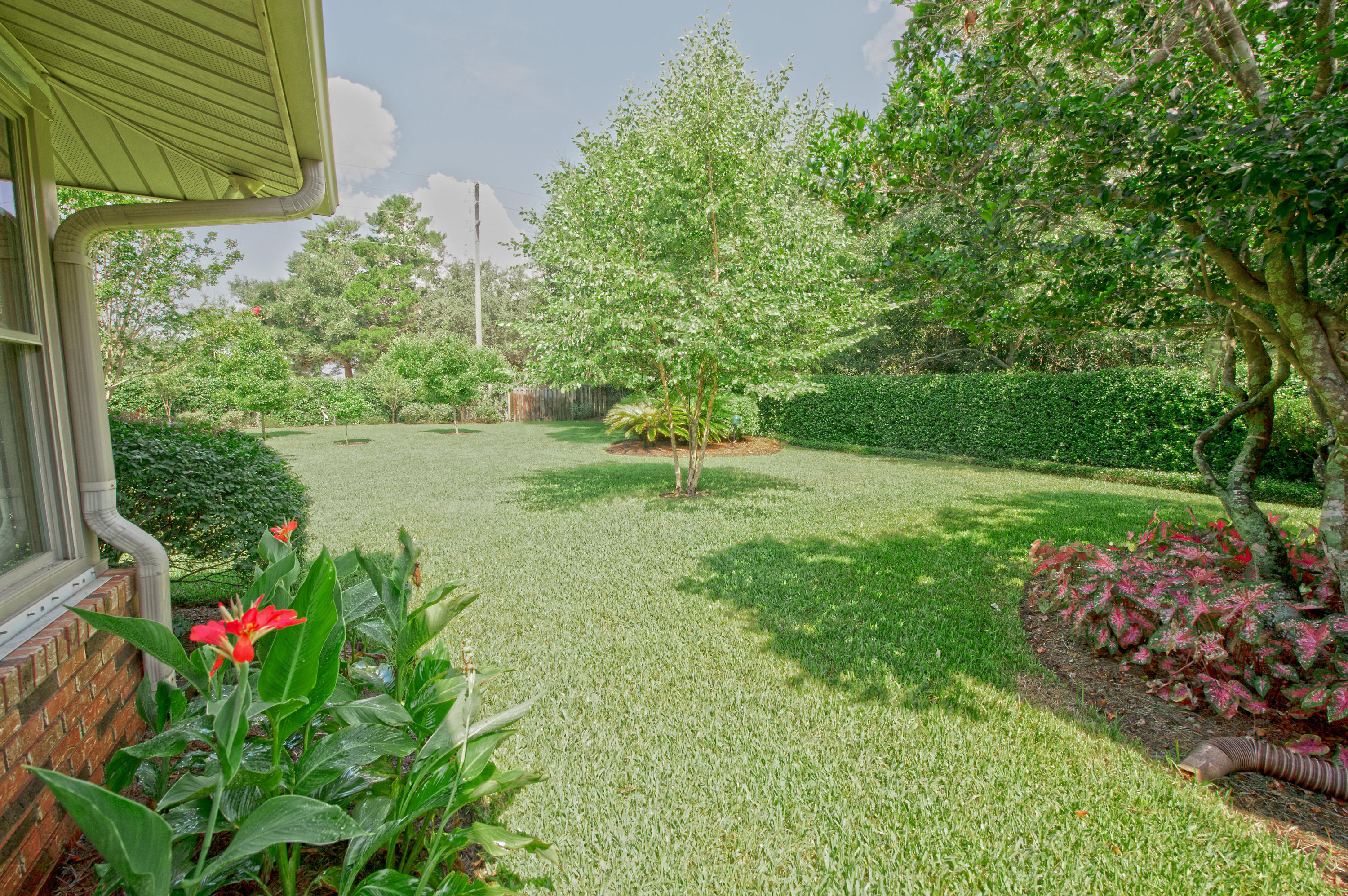 LAKE LORRAINE ESTATES 1 - Residential