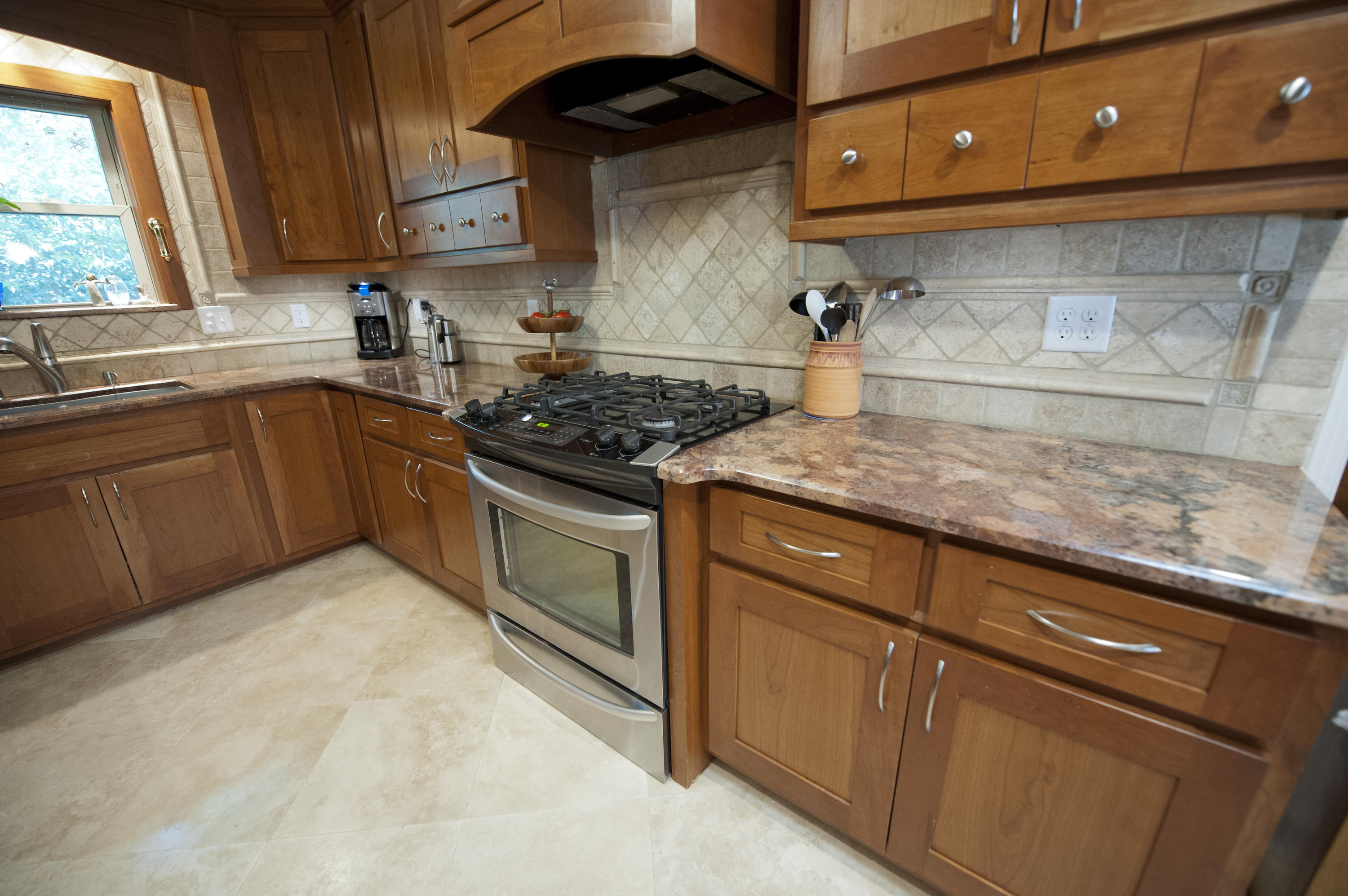 LAKE LORRAINE ESTATES 1 - Residential