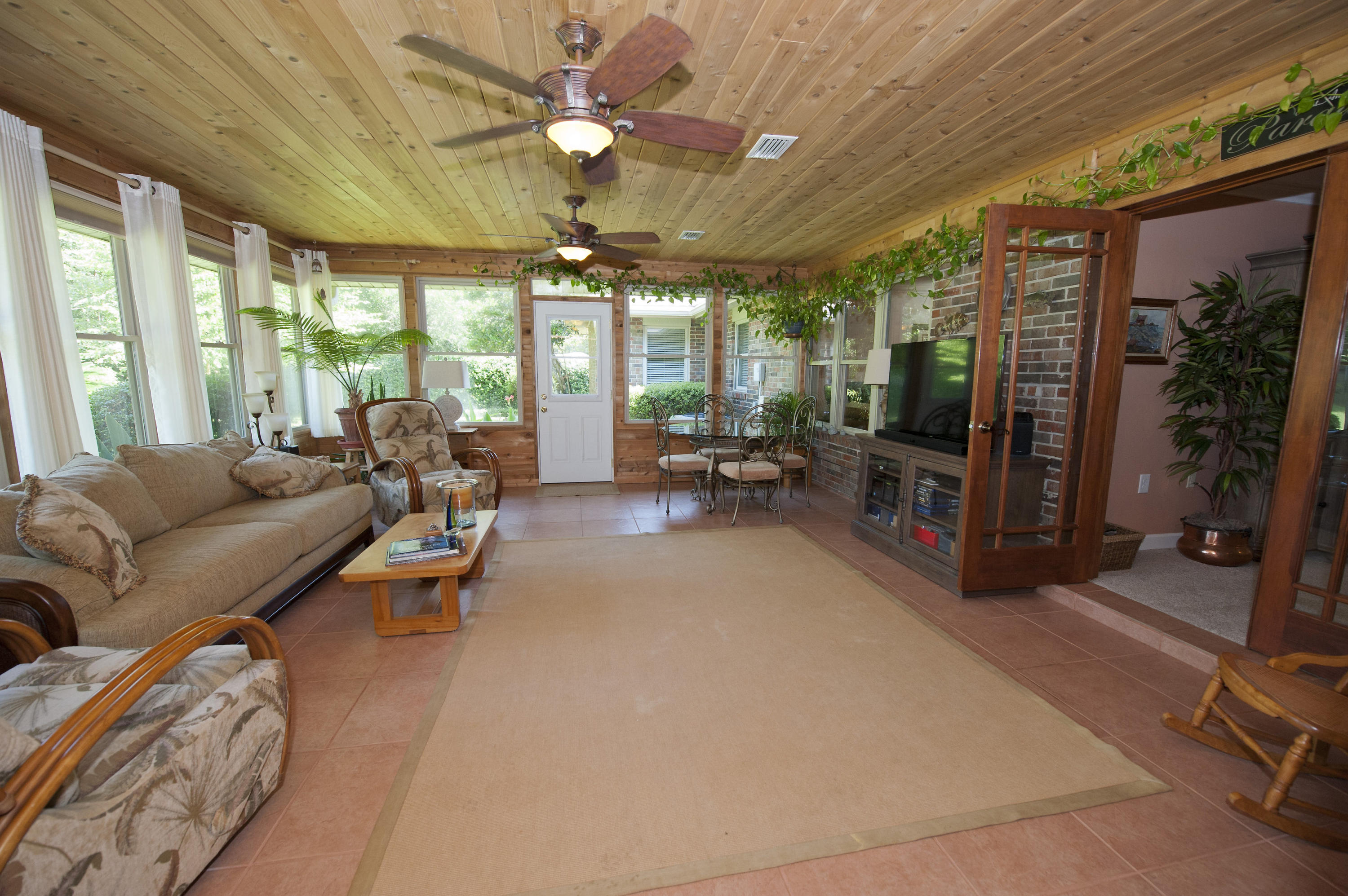 LAKE LORRAINE ESTATES 1 - Residential