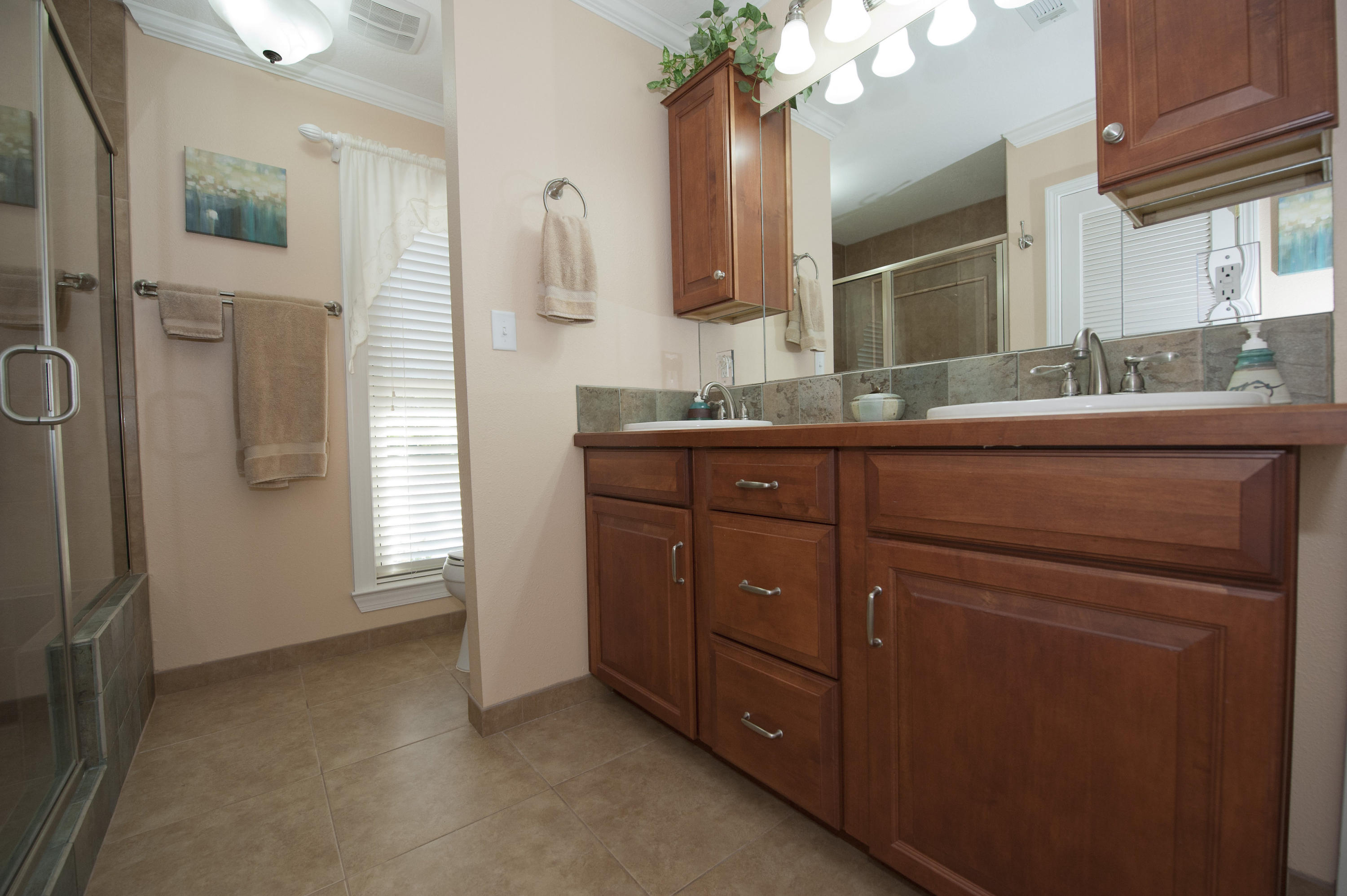 LAKE LORRAINE ESTATES 1 - Residential