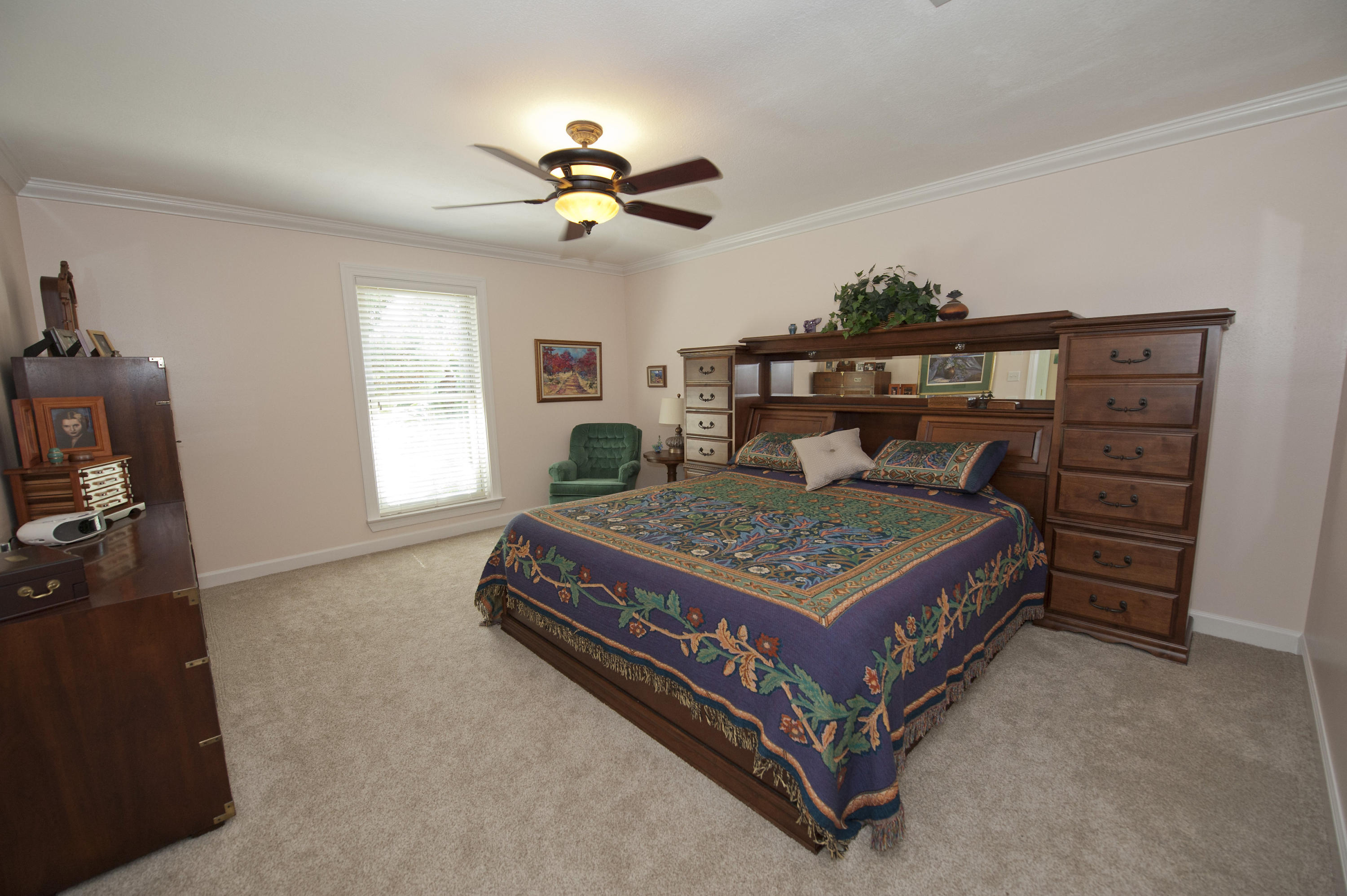 LAKE LORRAINE ESTATES 1 - Residential