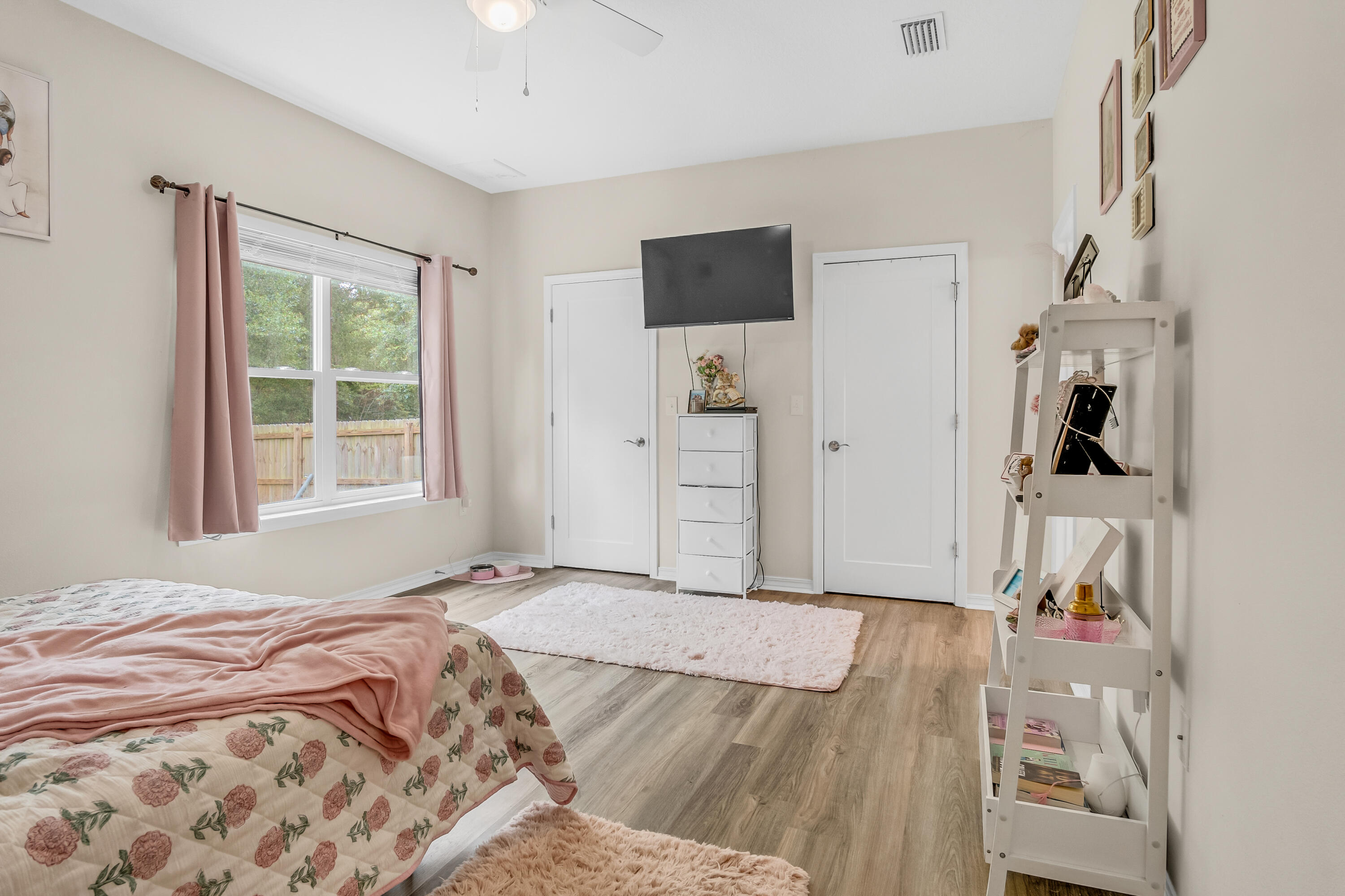 FAIRVIEW ADDN TO LAUREL HILL - Residential