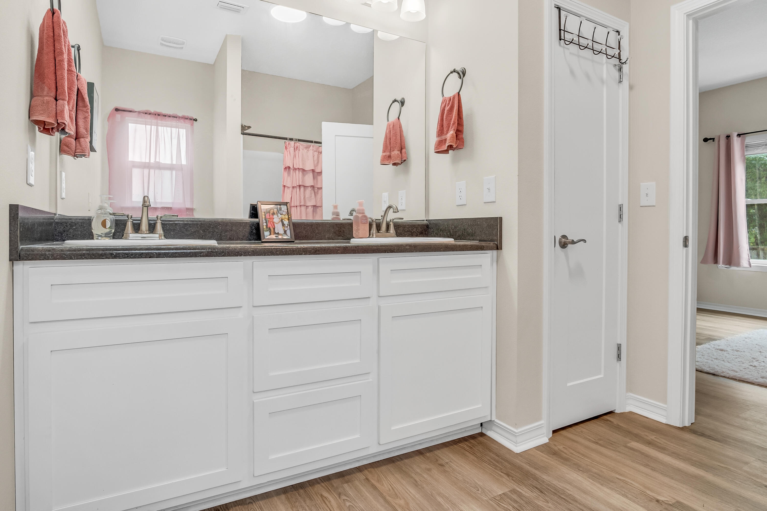 FAIRVIEW ADDN TO LAUREL HILL - Residential