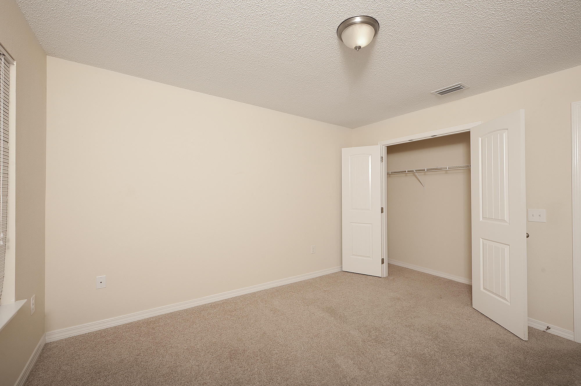 NAVARRE S/D 2ND ADDN - Residential