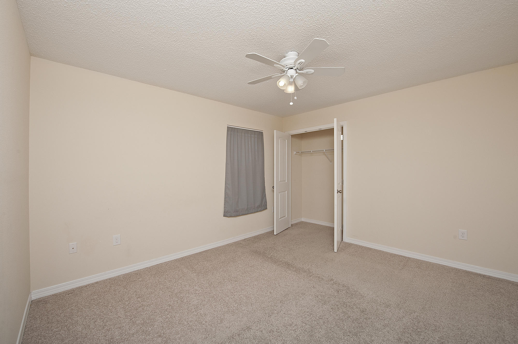 NAVARRE S/D 2ND ADDN - Residential