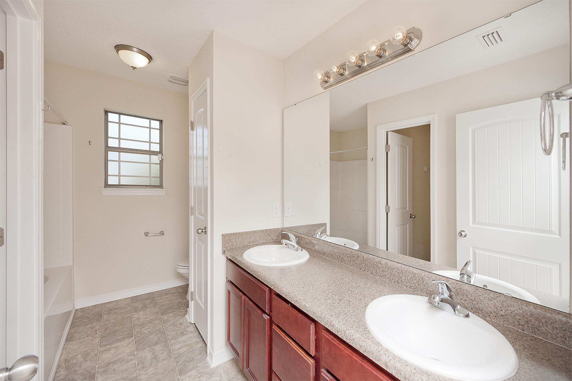 NAVARRE S/D 2ND ADDN - Residential