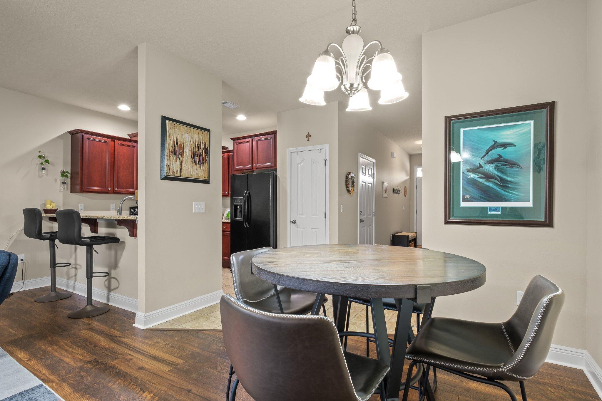 RESERVE POINTE - Residential