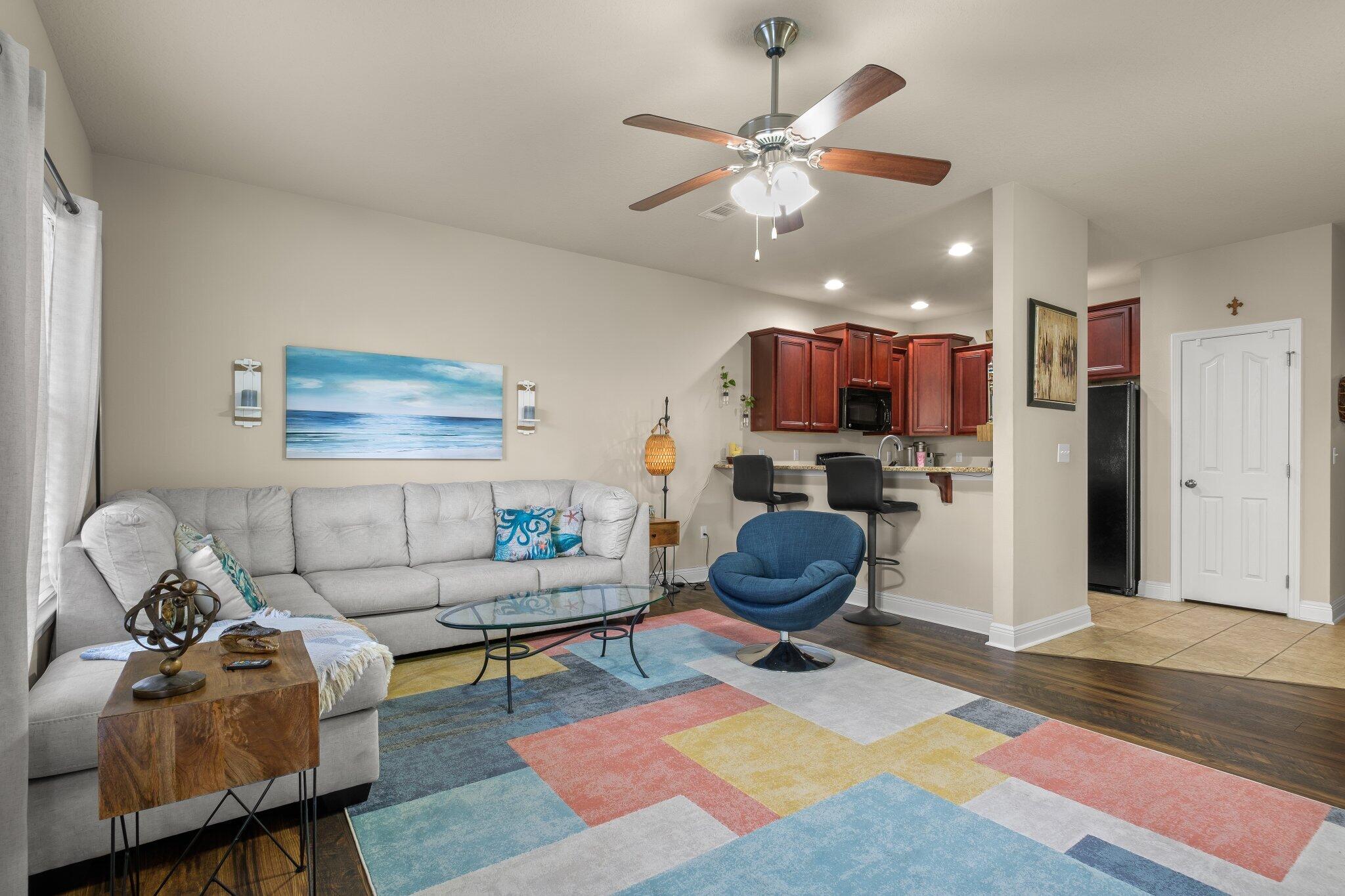 RESERVE POINTE - Residential