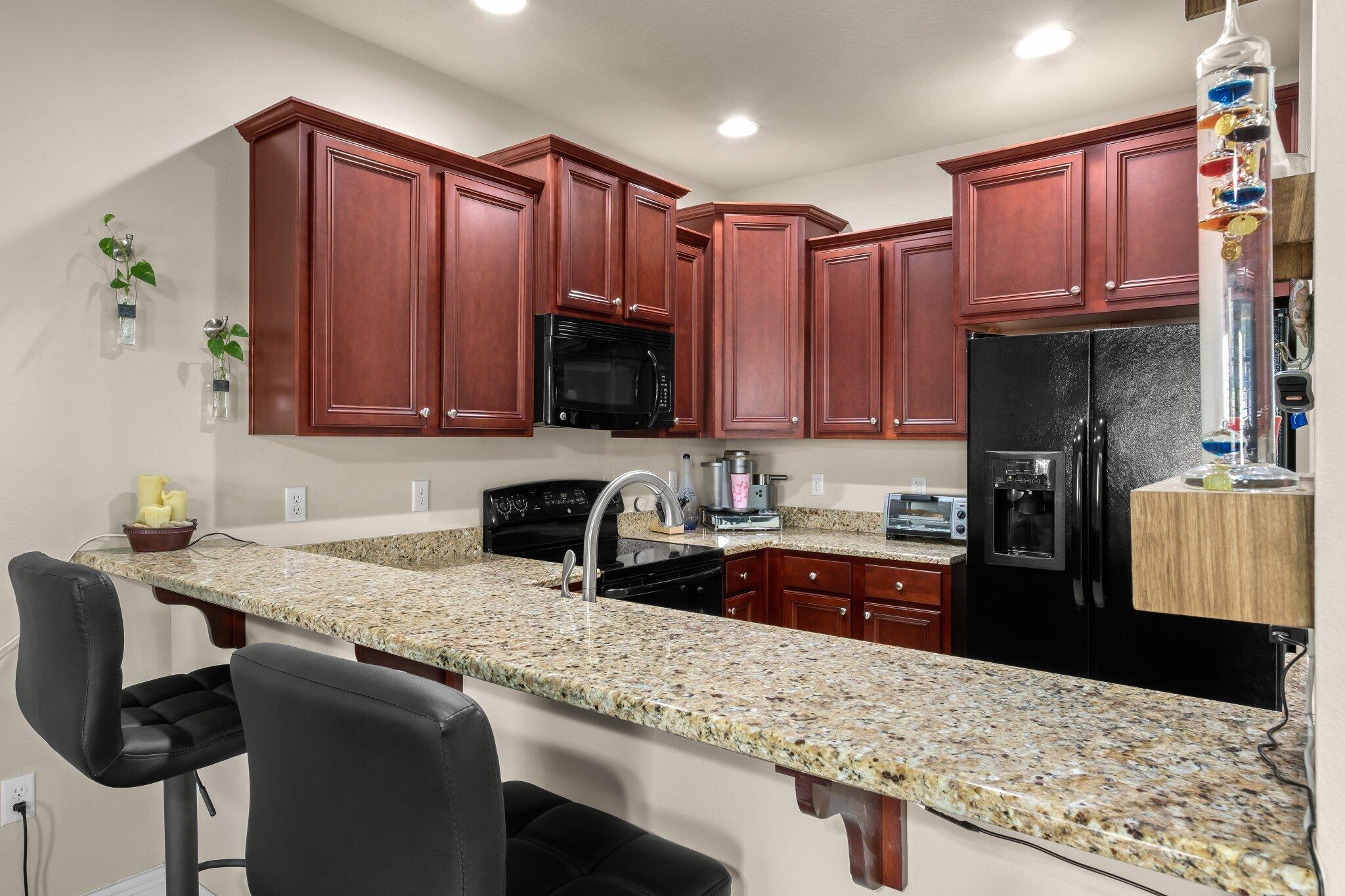 RESERVE POINTE - Residential