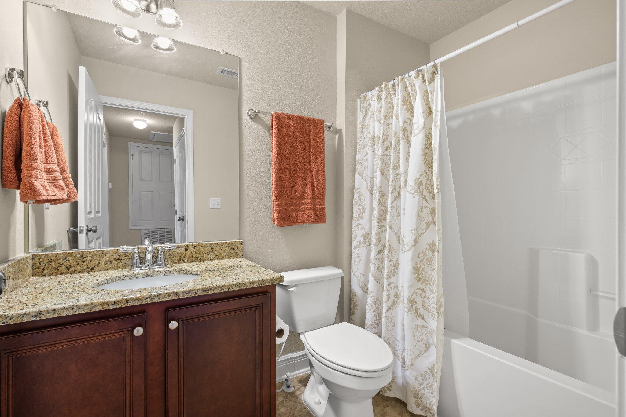 RESERVE POINTE - Residential