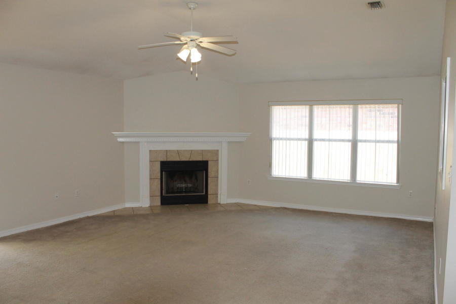 EMERALD VILLAGE S/D - Residential Lease