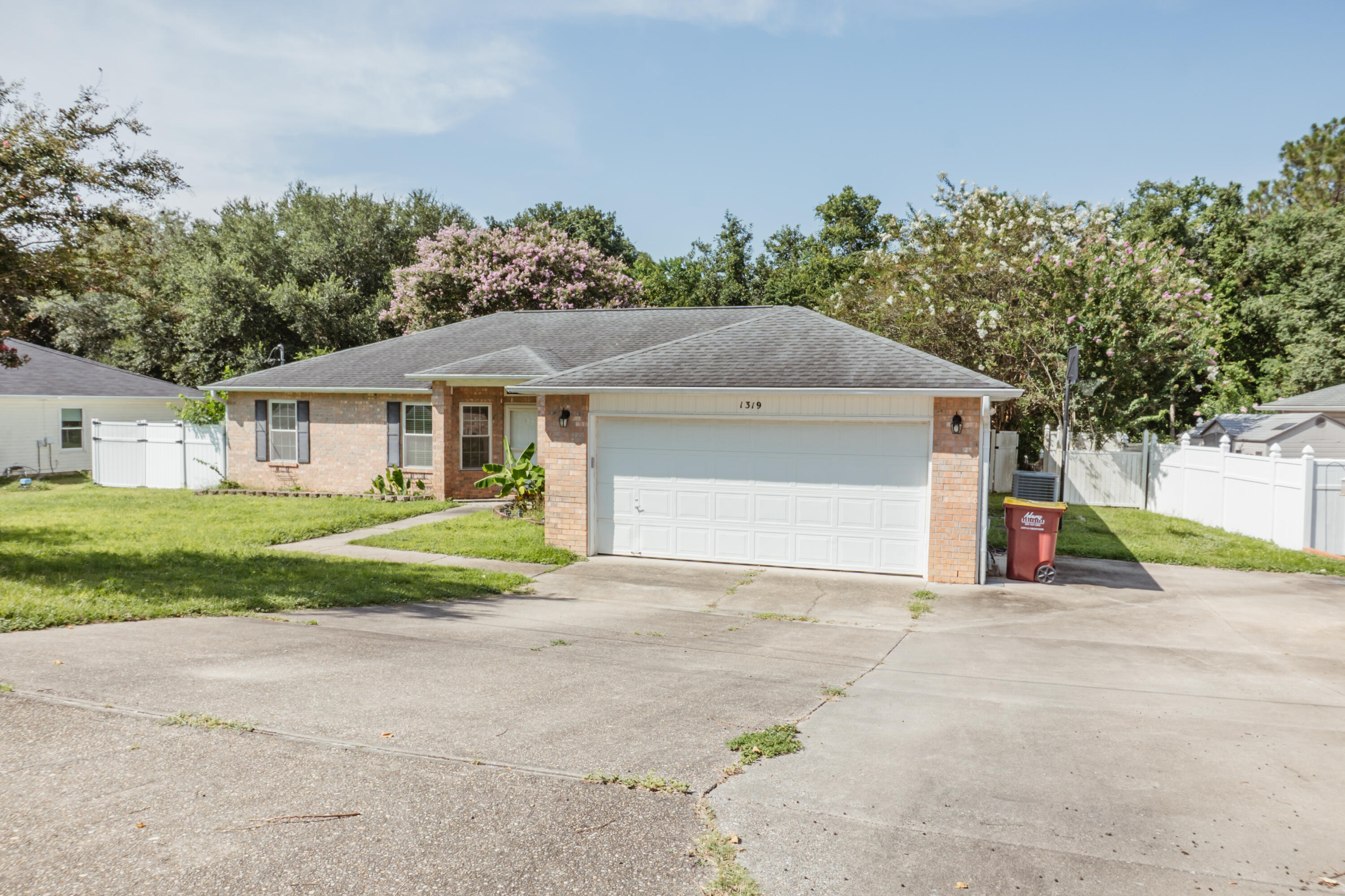 COUNTRYVIEW EST 4TH PH V - Residential Lease