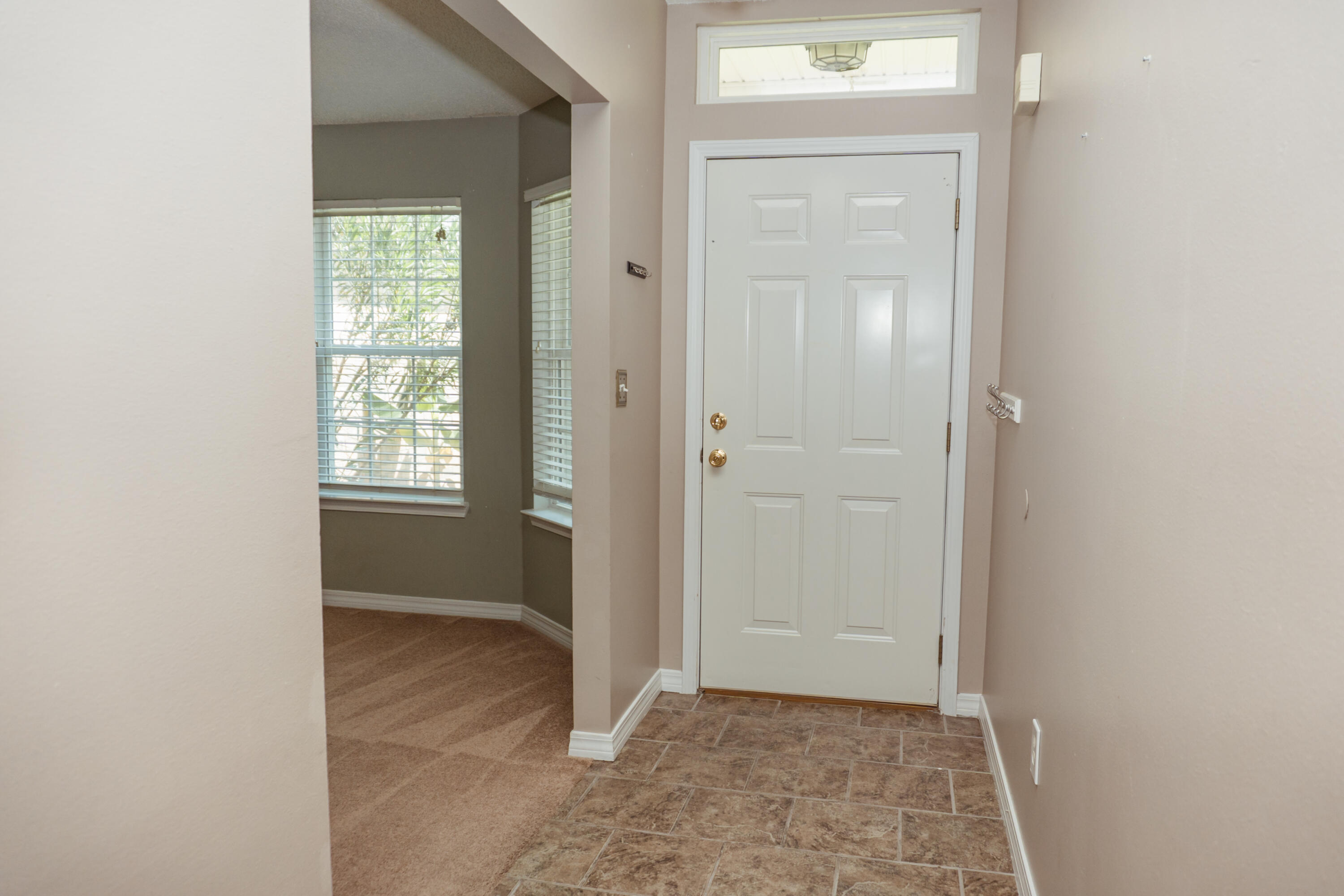 COUNTRYVIEW EST 4TH PH V - Residential Lease