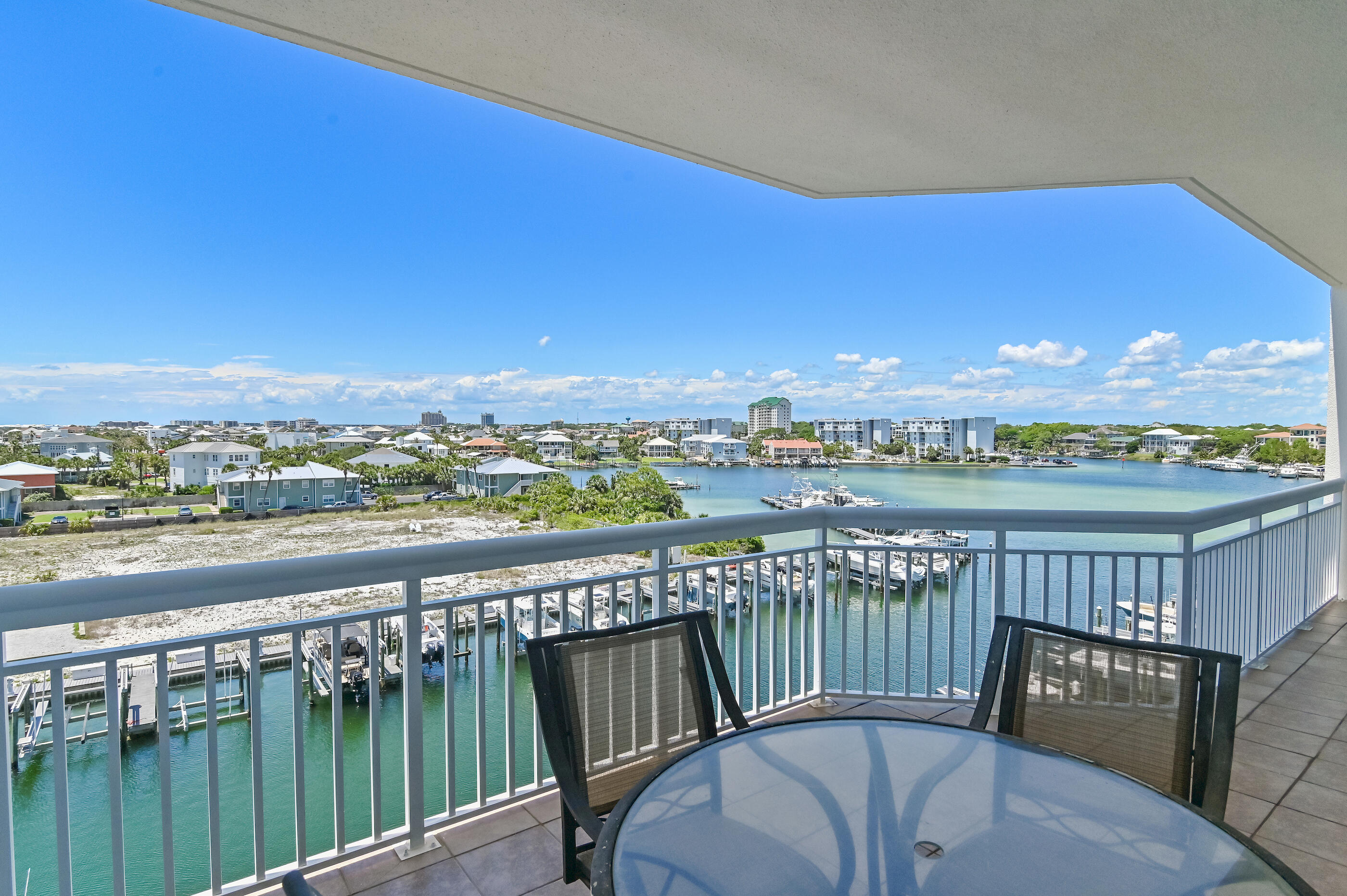 HARBOR LANDING - Residential