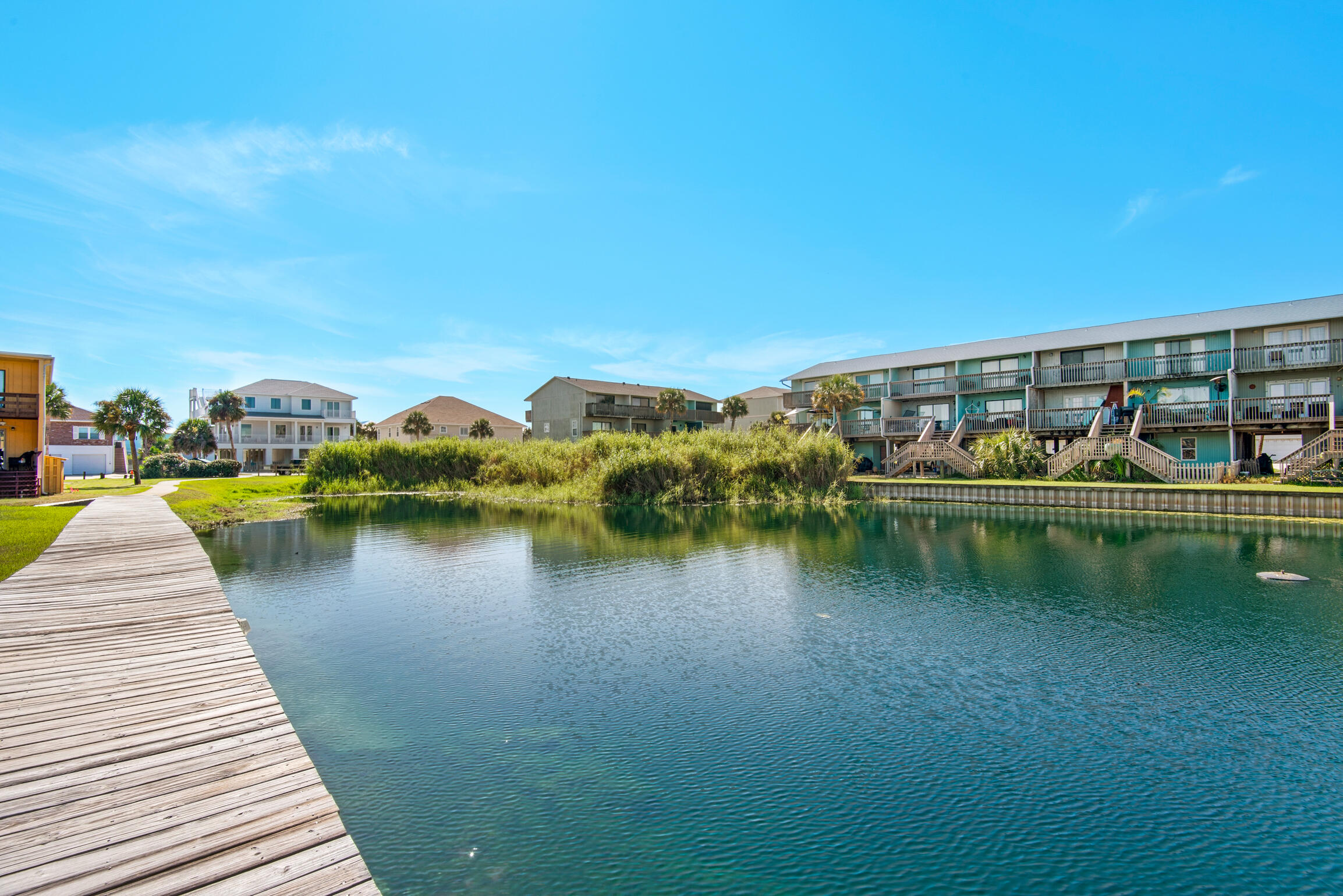 LAGO BONITO T/H - Residential