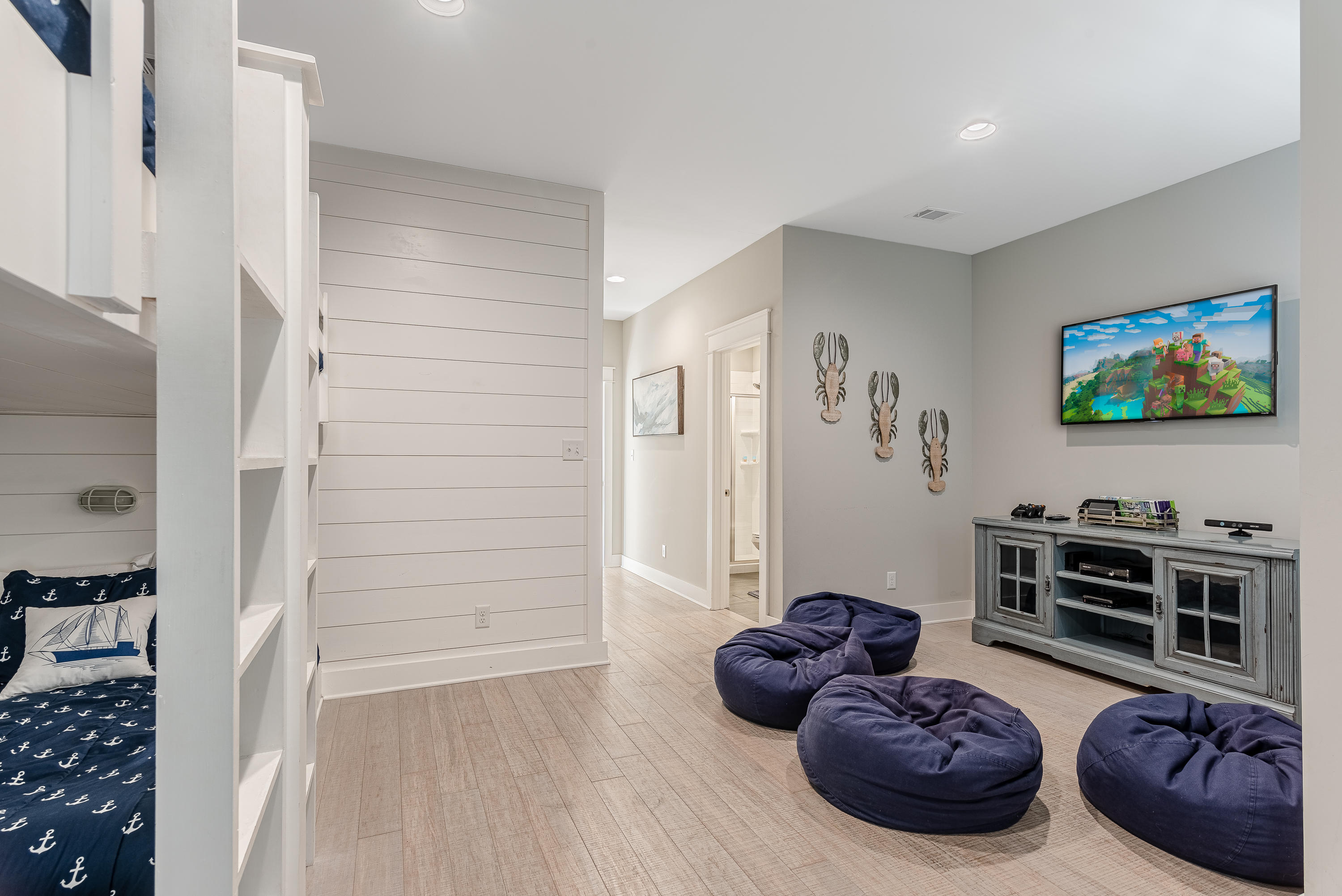 SEAGROVE 5TH ADDN - Residential