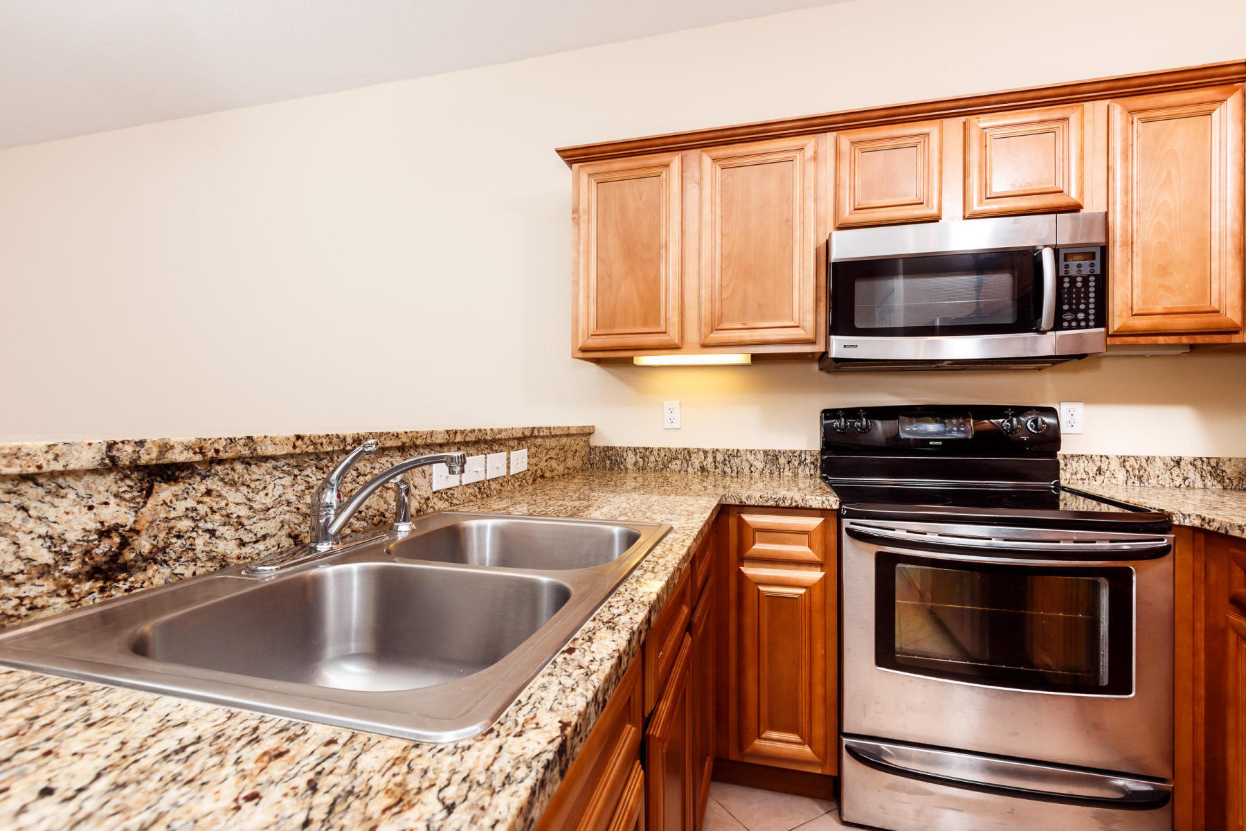 FAIRVIEW HEIGHTS - Residential Lease