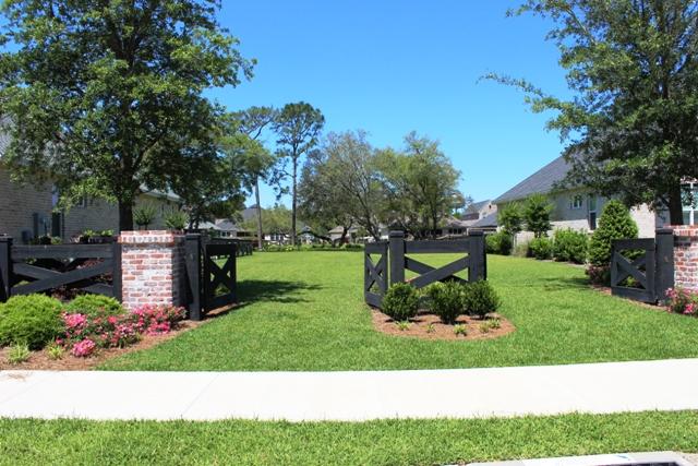 THE STABLES AT ROCKY BAYOU - Residential