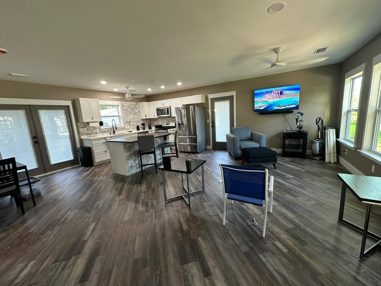 BAY SHADOW ESTATES - Residential