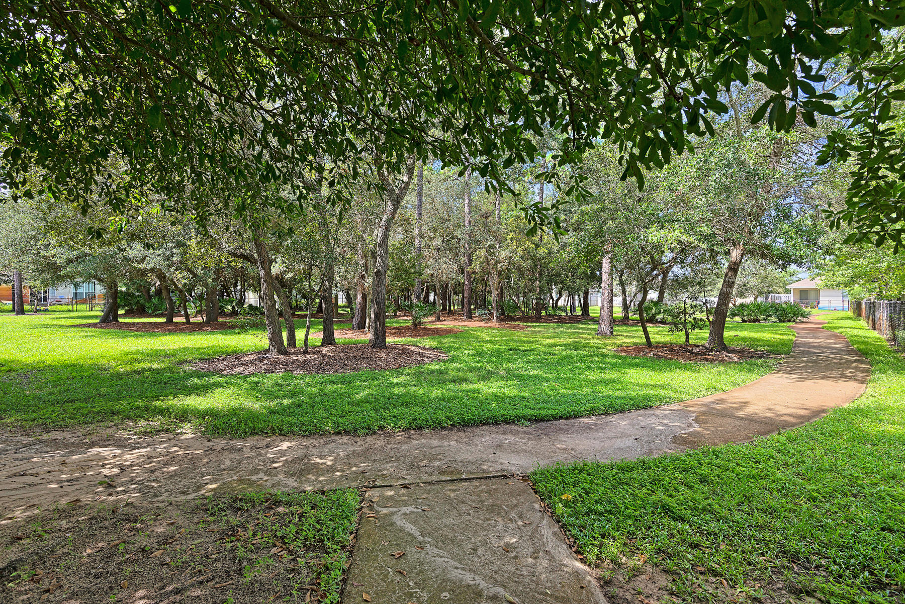 SHALIMAR COTTAGES - Residential