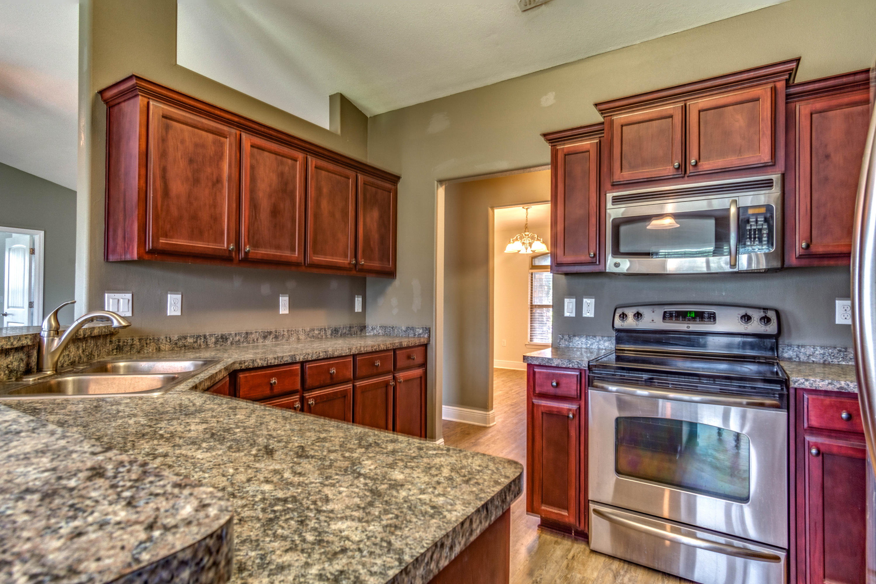 SUMMERSET ESTATES - Residential