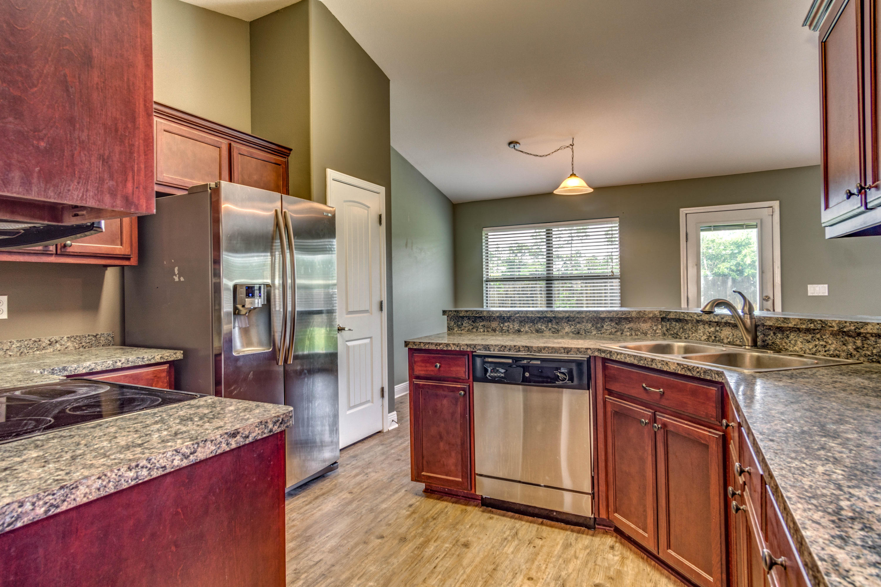 SUMMERSET ESTATES - Residential